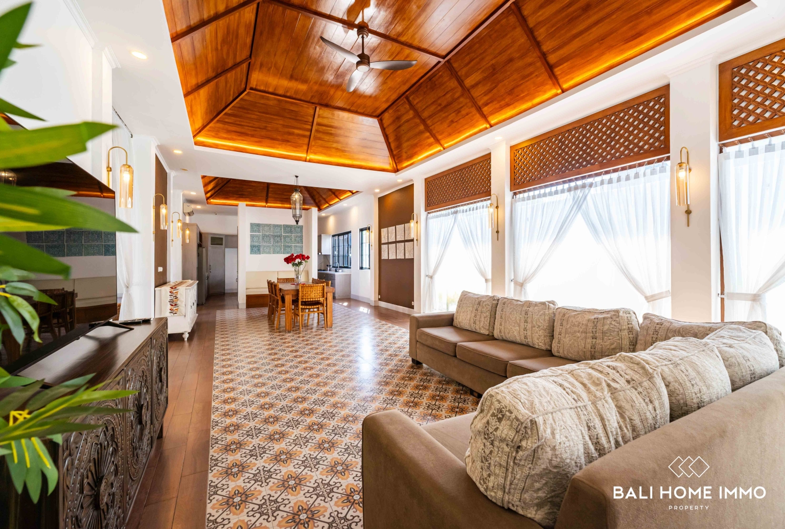 3 BEDROOM VILLA FOR SALE IN BALI CANGGU-BERAWA view 4