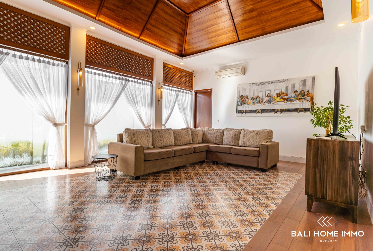 3 BEDROOM VILLA FOR SALE IN BALI CANGGU-BERAWA view 2