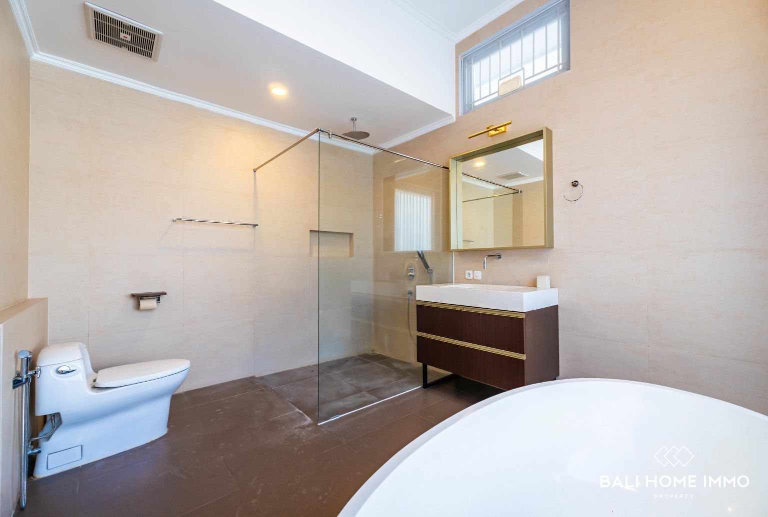 3 BEDROOM VILLA FOR SALE IN BALI CANGGU-BERAWA view 26