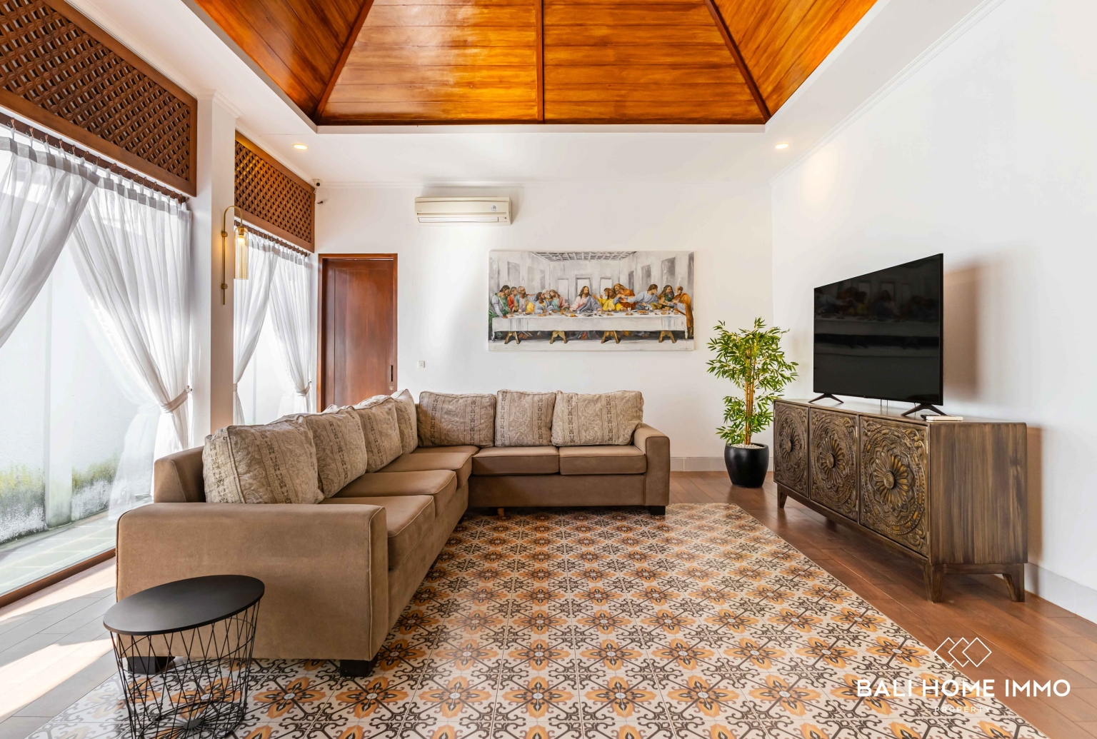 3 BEDROOM VILLA FOR SALE IN BALI CANGGU-BERAWA view 3