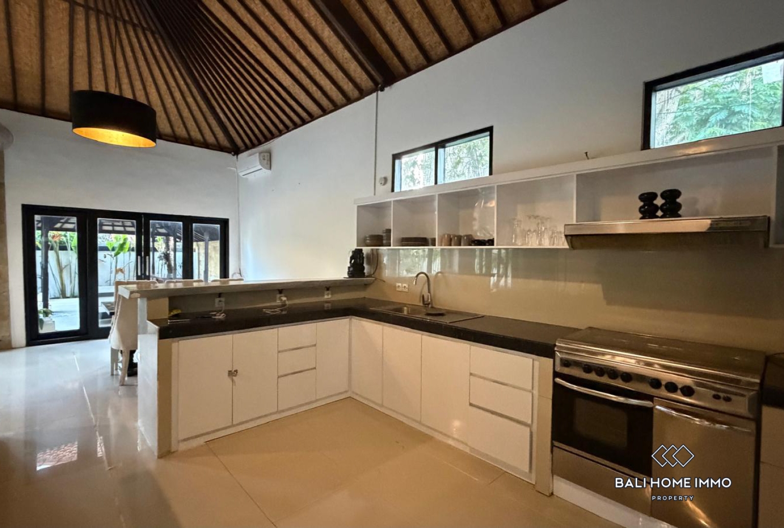 3 Bedroom Villa for Sales and rental in Bali Canggu view 3