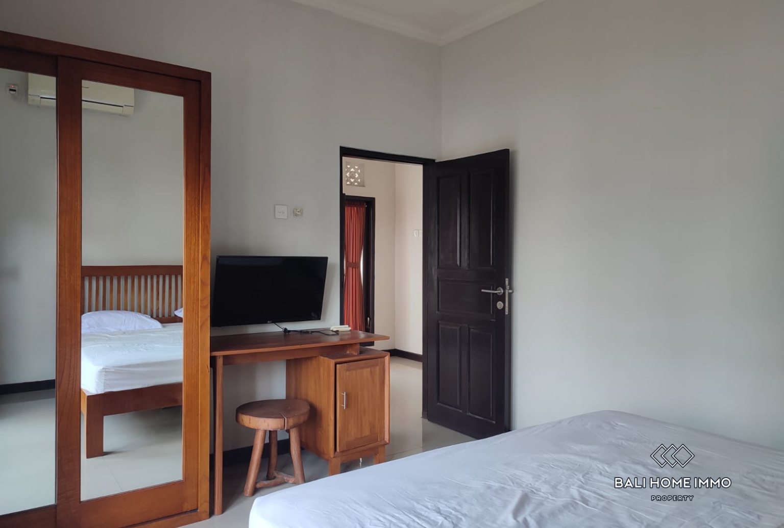 3 Bedroom Villa For Yearly Rental in Berawa view 8