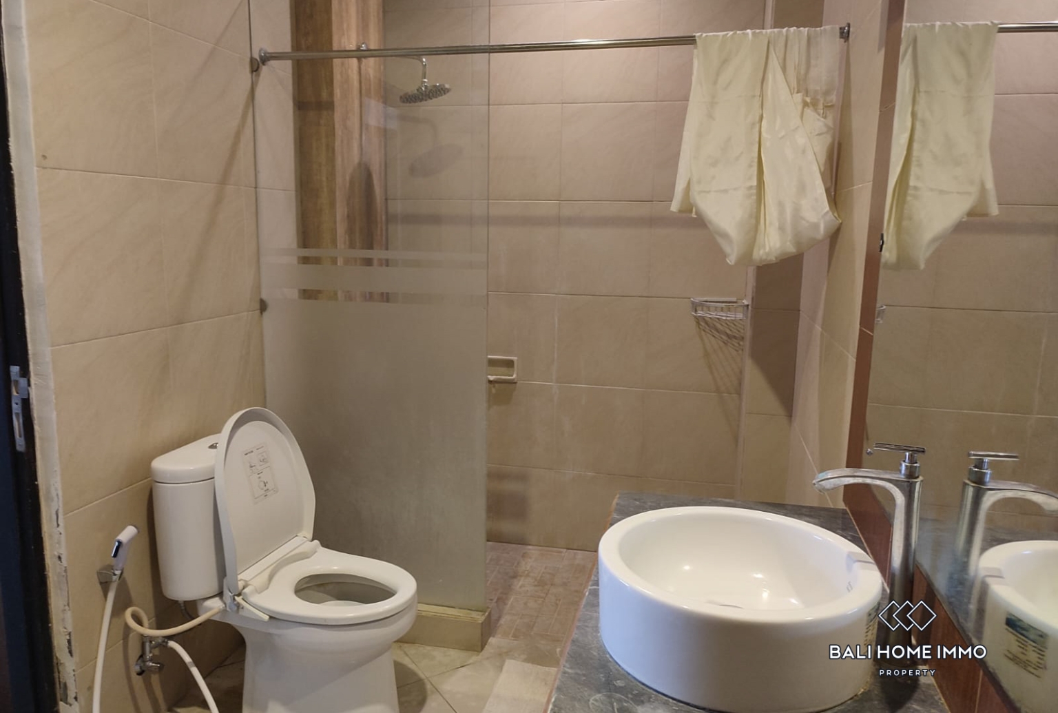 3 Bedroom Villa For Yearly Rental in Berawa view 14