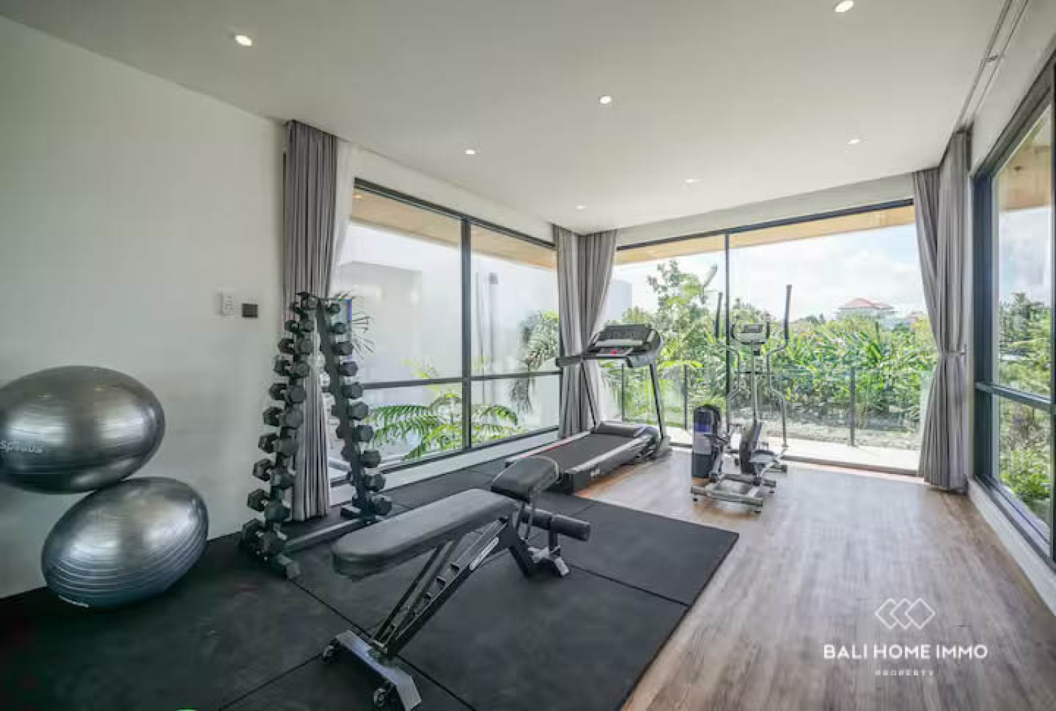 3-Bedroom Villa with Private Pool & Gym for Yearly Rental near Tanah Lot view 13