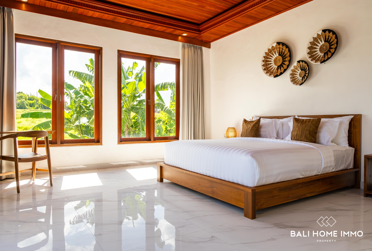 Villa de 3 chambres avec vue sur les rizières à louer à nord Canggu view 12