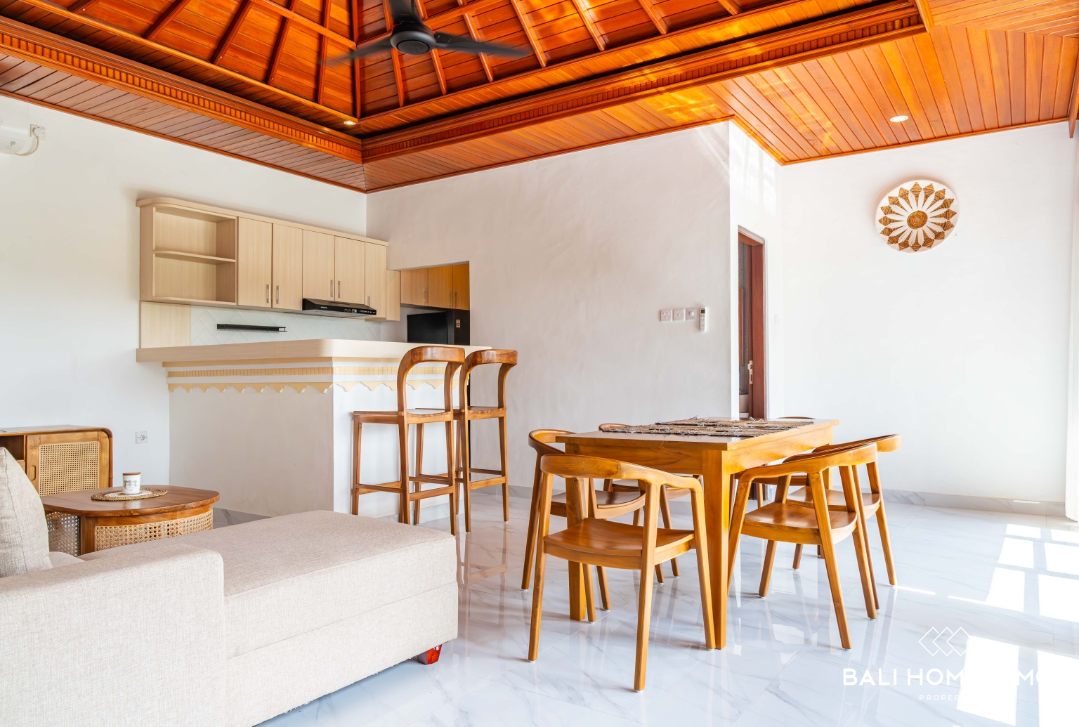 Villa de 3 chambres avec vue sur les rizières à louer à nord Canggu view 7