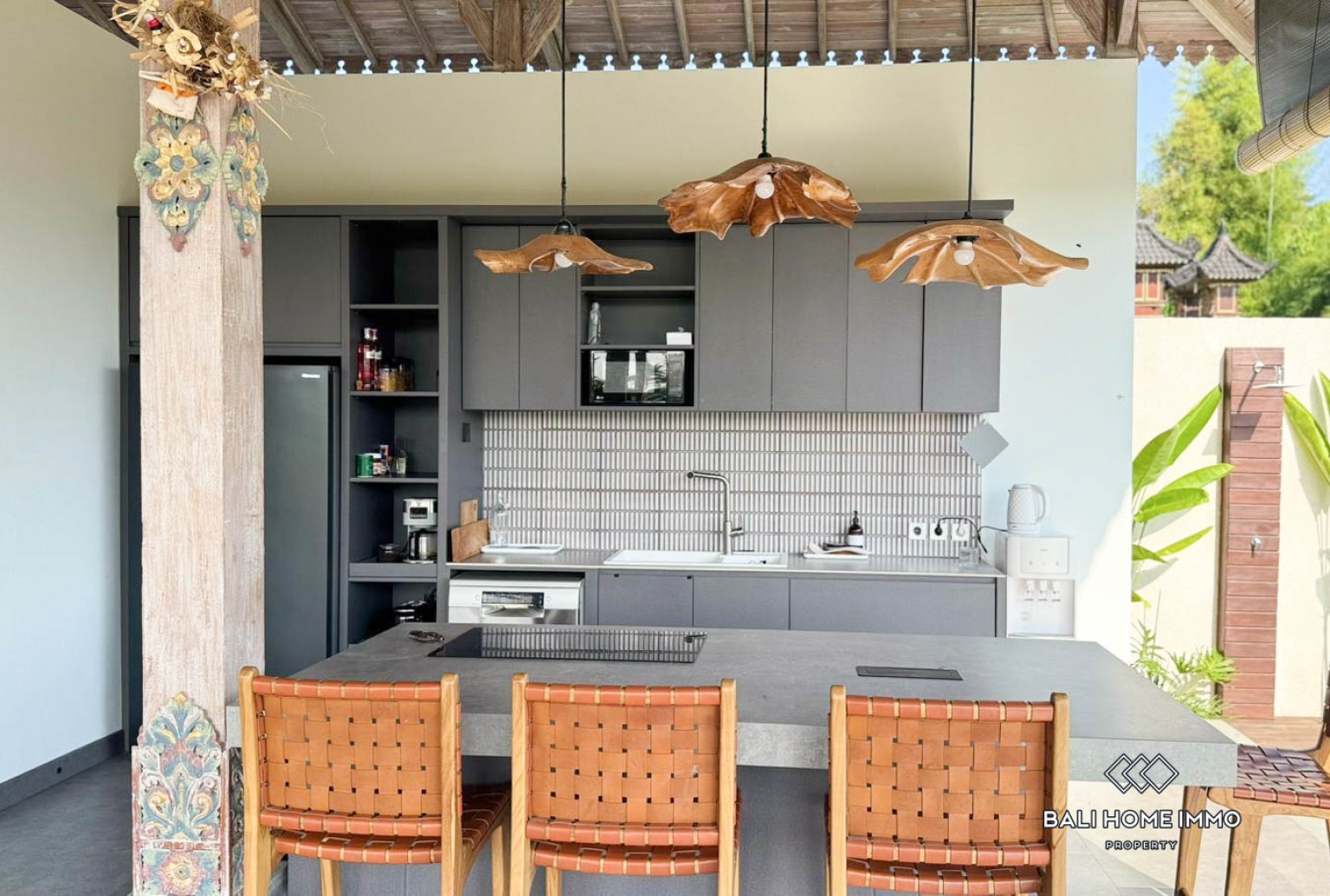 3 Bedroom Villa with Rice Field Views For Rent in Ubud view 3