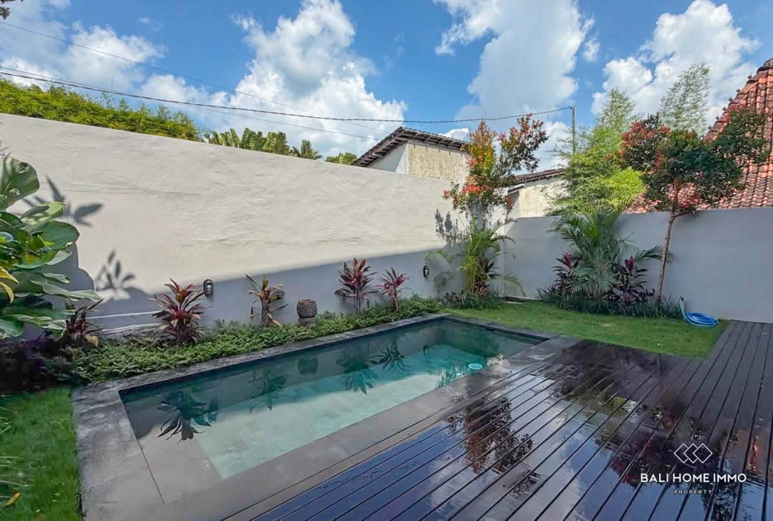 3 Bedrooms family villa for long term rental in Bali Pererenan Tumbak Bayuh view 16