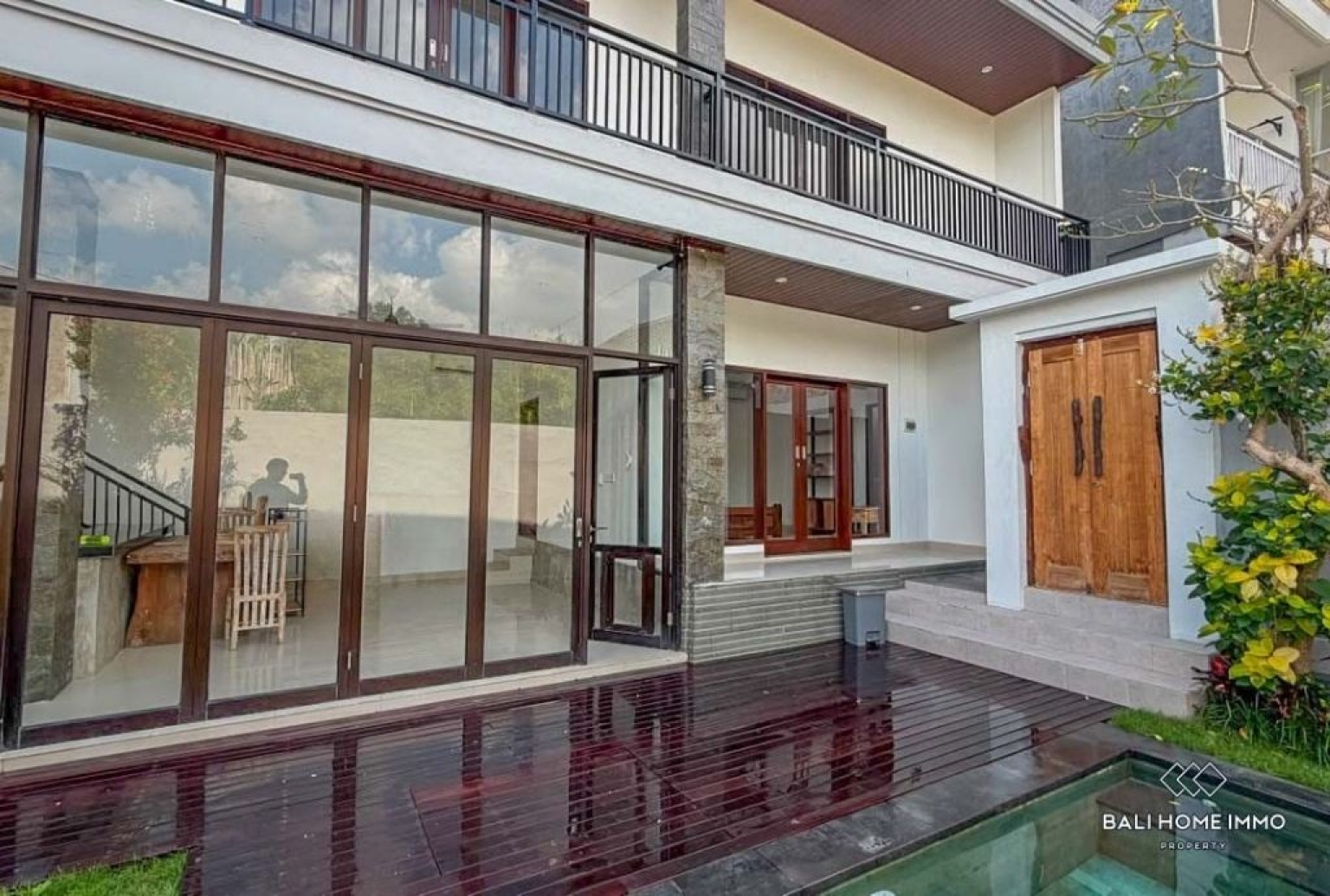 3 Bedrooms family villa for long term rental in Bali Pererenan Tumbak Bayuh view 2