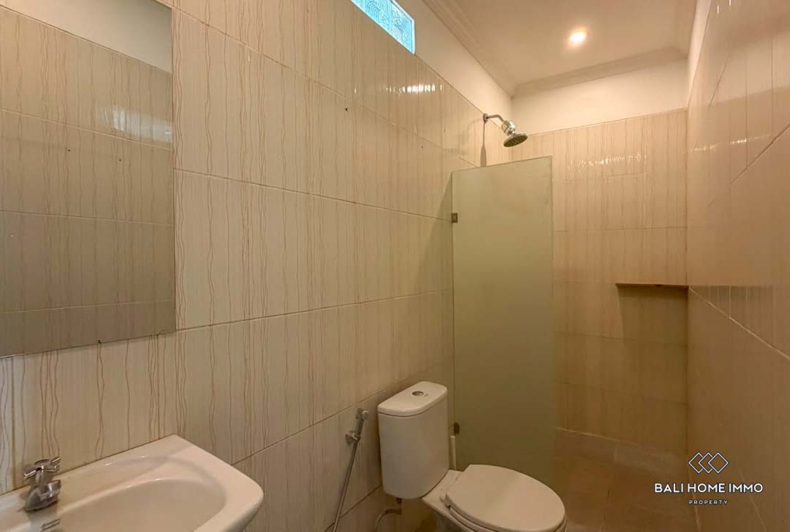 Villa familiale de 3 chambres à louer à long terme à Bali, Pererenan Tumbak Bayuh view 14