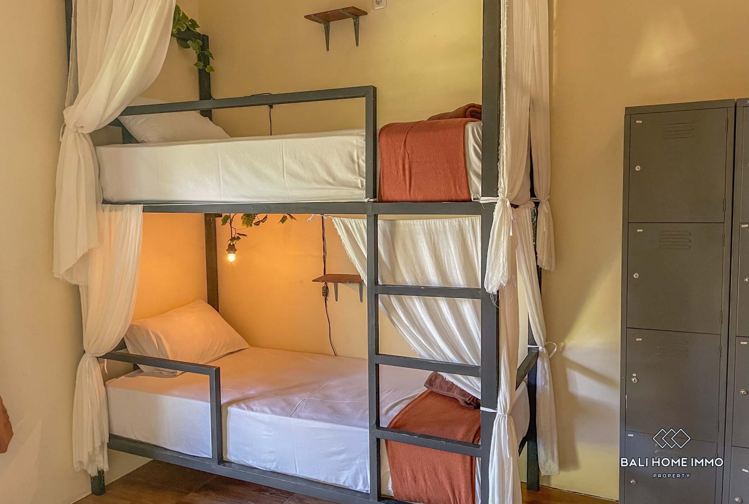 Guest house 3 kamar tidur untuk disewakan jangka panjang di Bali Canggu Berawa view 6