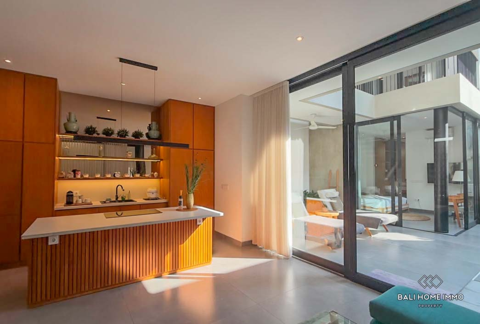 Villa moderne de 3 chambres à louer à distance de marche de la plage de Batu Bolong, Bali Canggu view 5