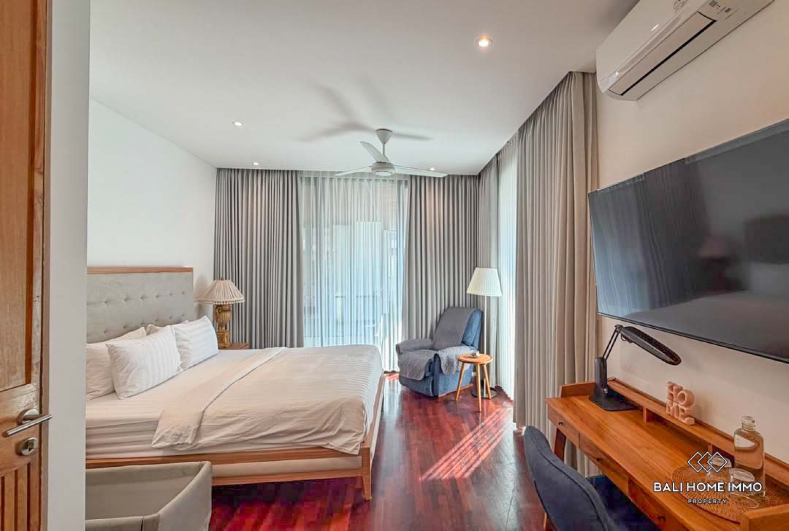 Villa moderne de 3 chambres à louer à distance de marche de la plage de Batu Bolong, Bali Canggu view 15