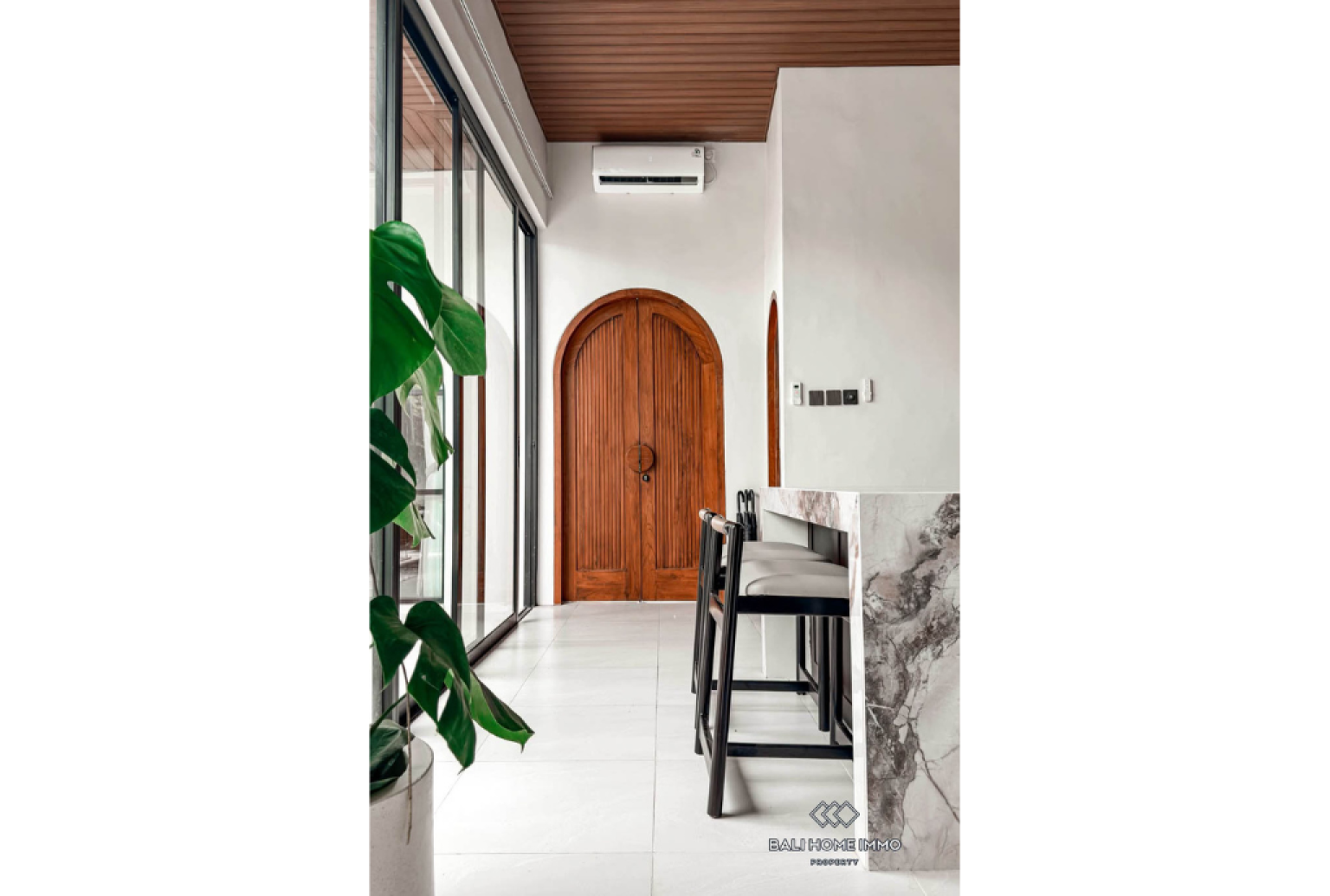 3 BEDROOMS VILLA FOR SALE IN BALI JIMBARAN view 6