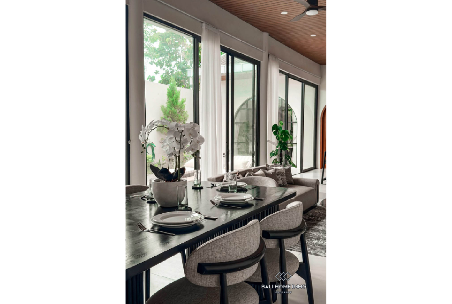 3-bedroom freehold villa in Jimbaran — photo 3 of 19