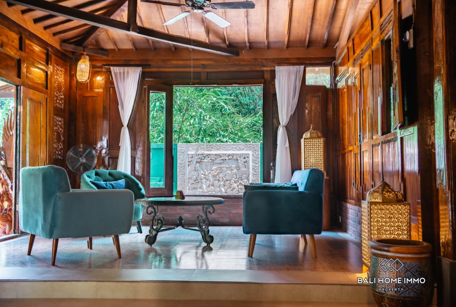 3 BEDROOMS VILLA WITH RIVER VIEW IN SUKAWATI view 5