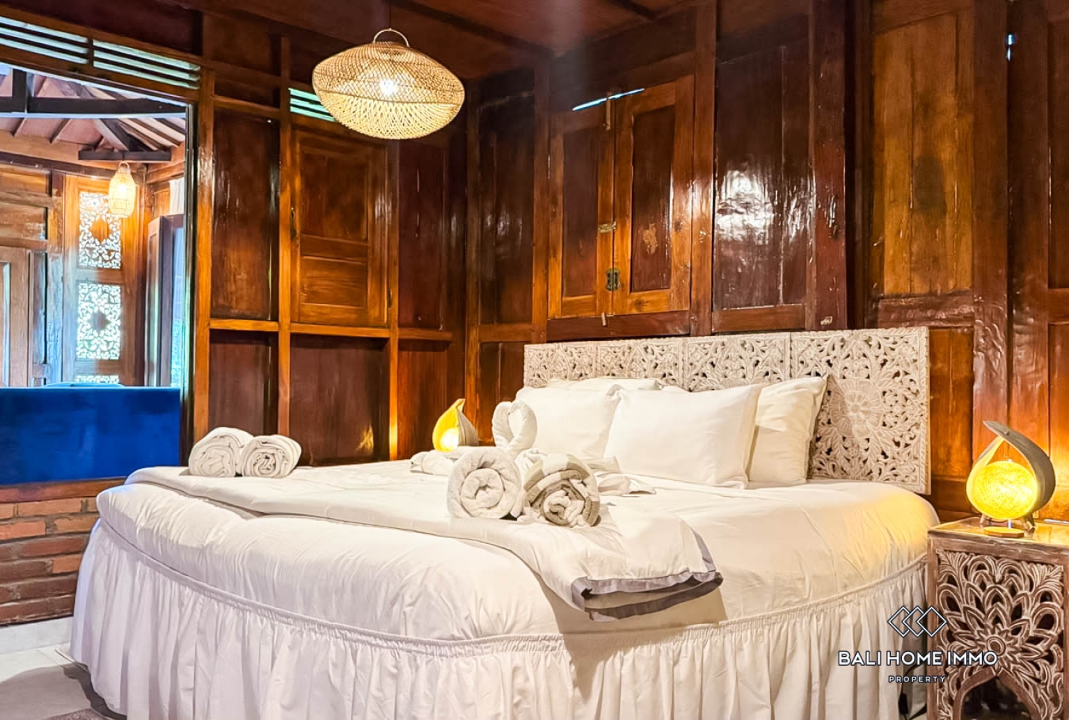 3 BEDROOMS VILLA WITH RIVER VIEW IN SUKAWATI view 14