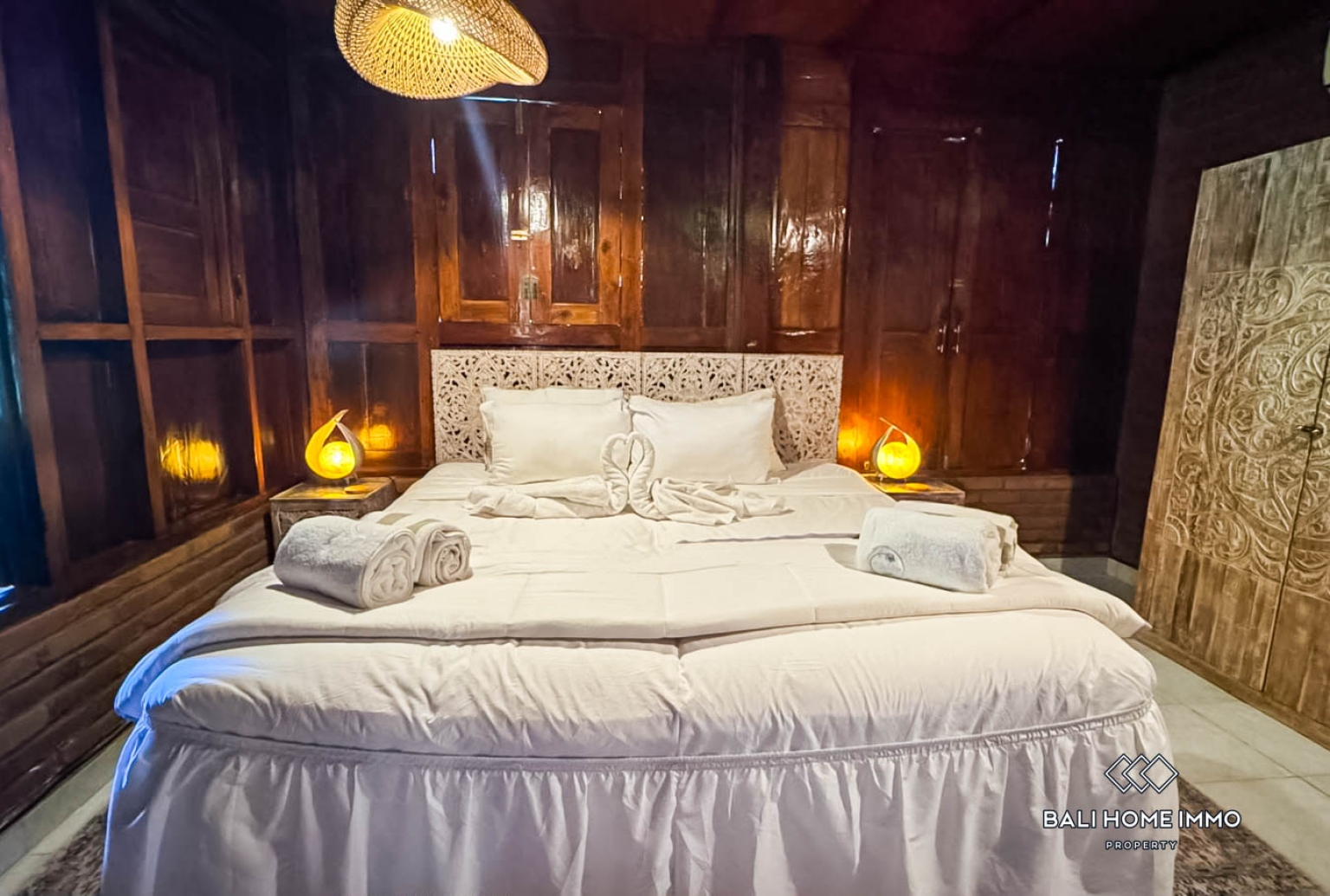 3 BEDROOMS VILLA WITH RIVER VIEW IN SUKAWATI view 13
