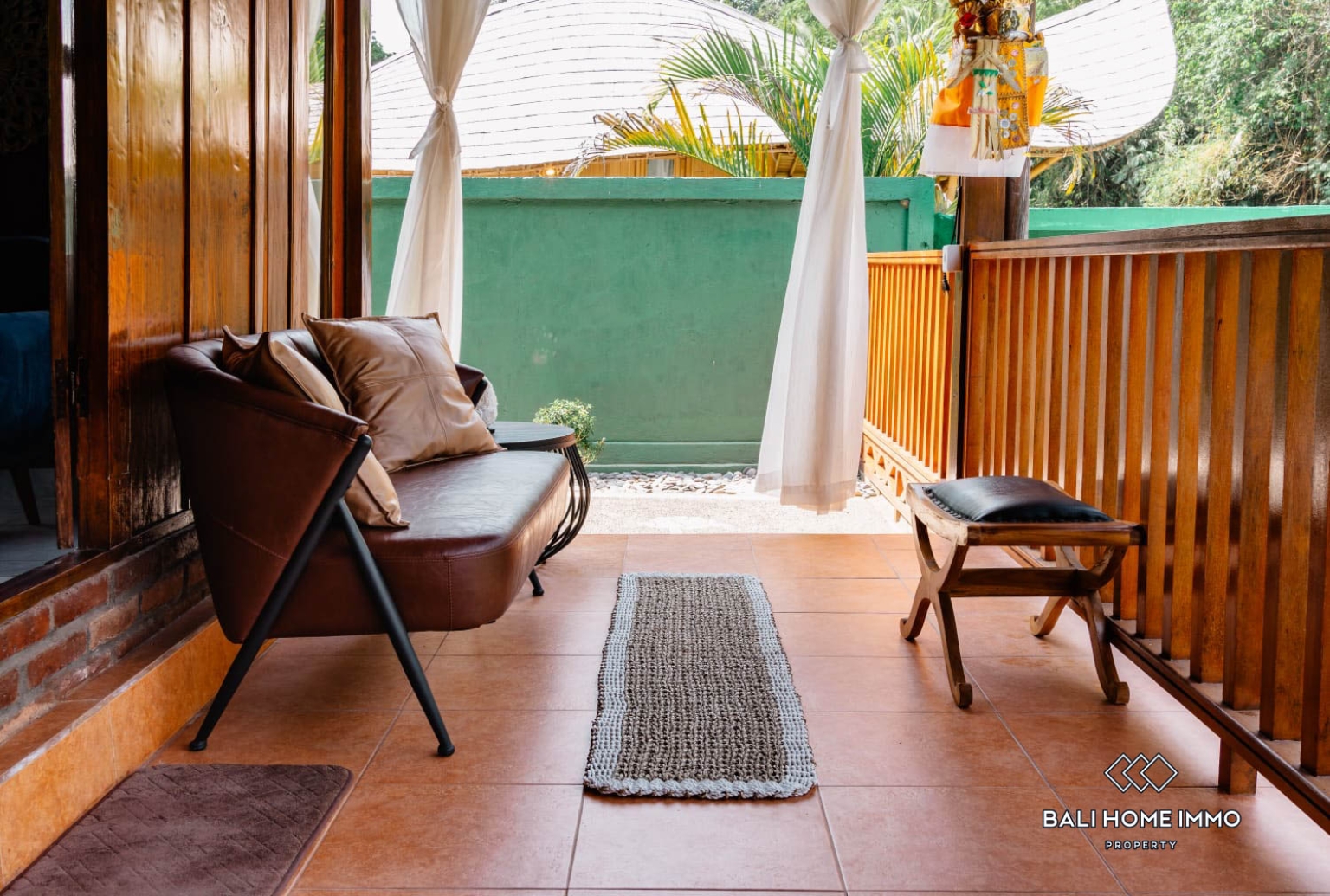 3 BEDROOMS VILLA WITH RIVER VIEW IN SUKAWATI view 22