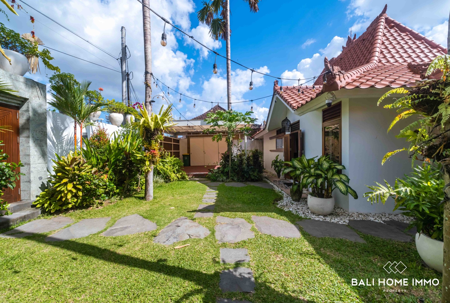 3 units villa with total 7 bedroom for sale and rental in Bali Pererenan view 35