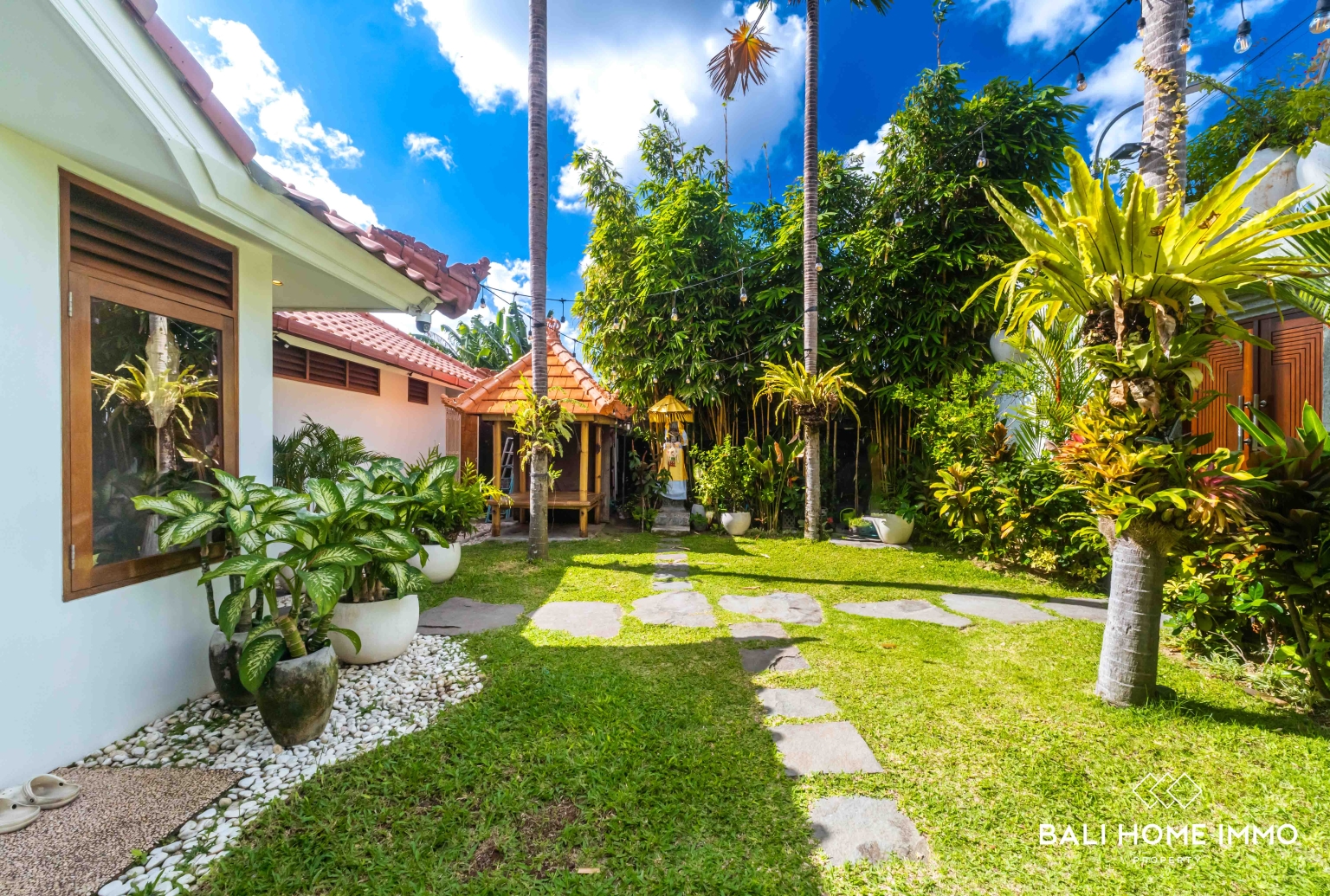 3 units villa with total 7 bedroom for sale and rental in Bali Pererenan view 36
