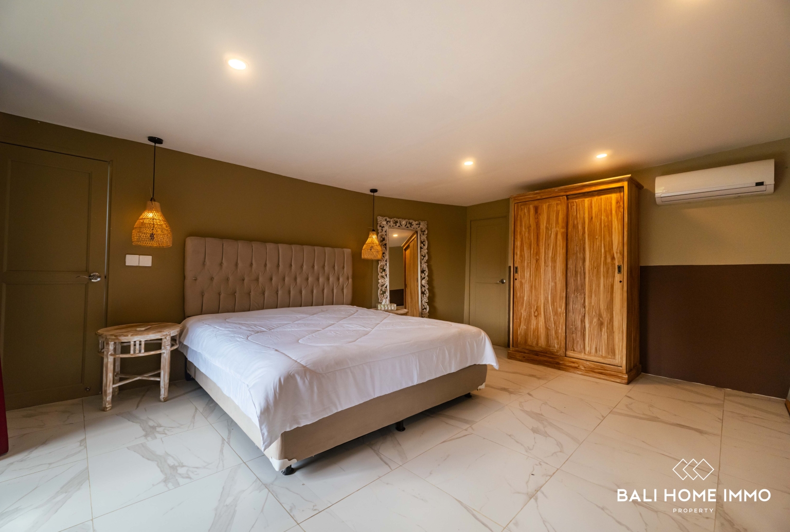 3 units villa with total 7 bedroom for sale and rental in Bali Pererenan view 22