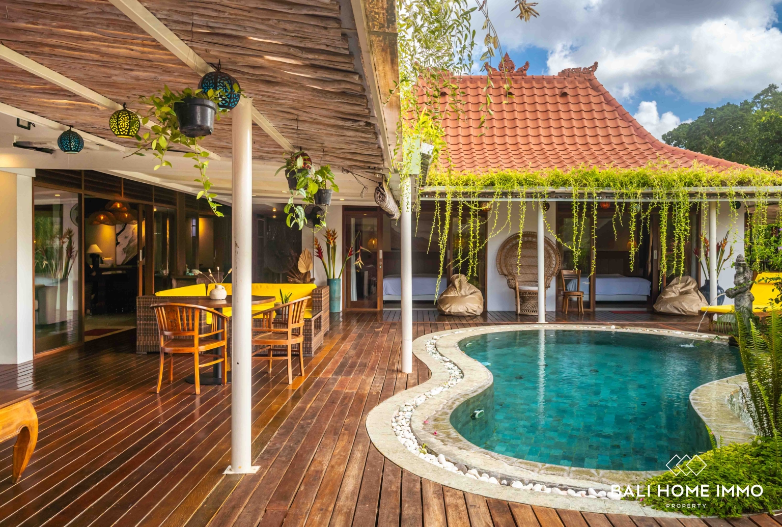 3 units villa with total 7 bedroom for sale and rental in Bali Pererenan view 32