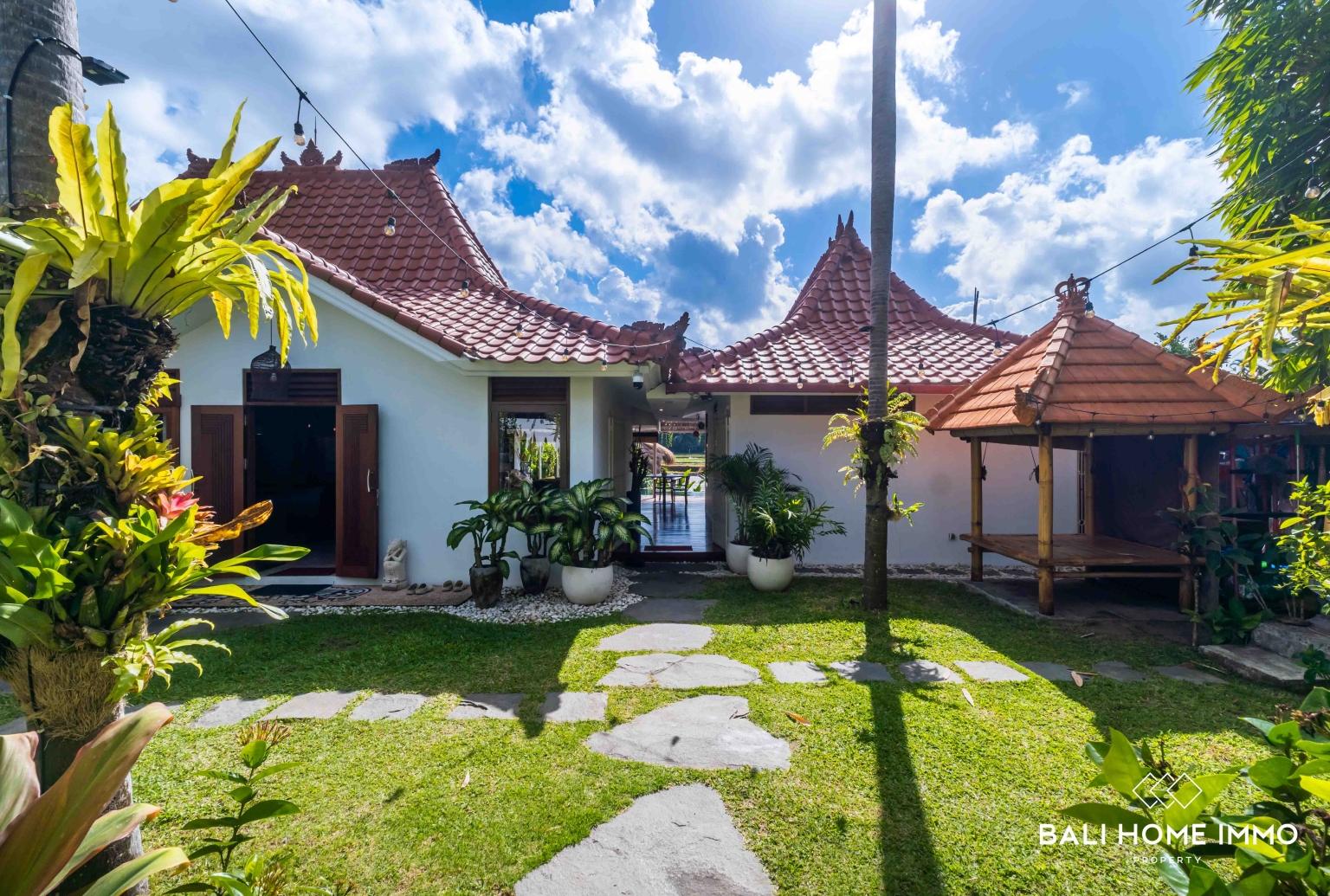 3 units villa with total 7 bedroom for sale and rental in Bali Pererenan view 37
