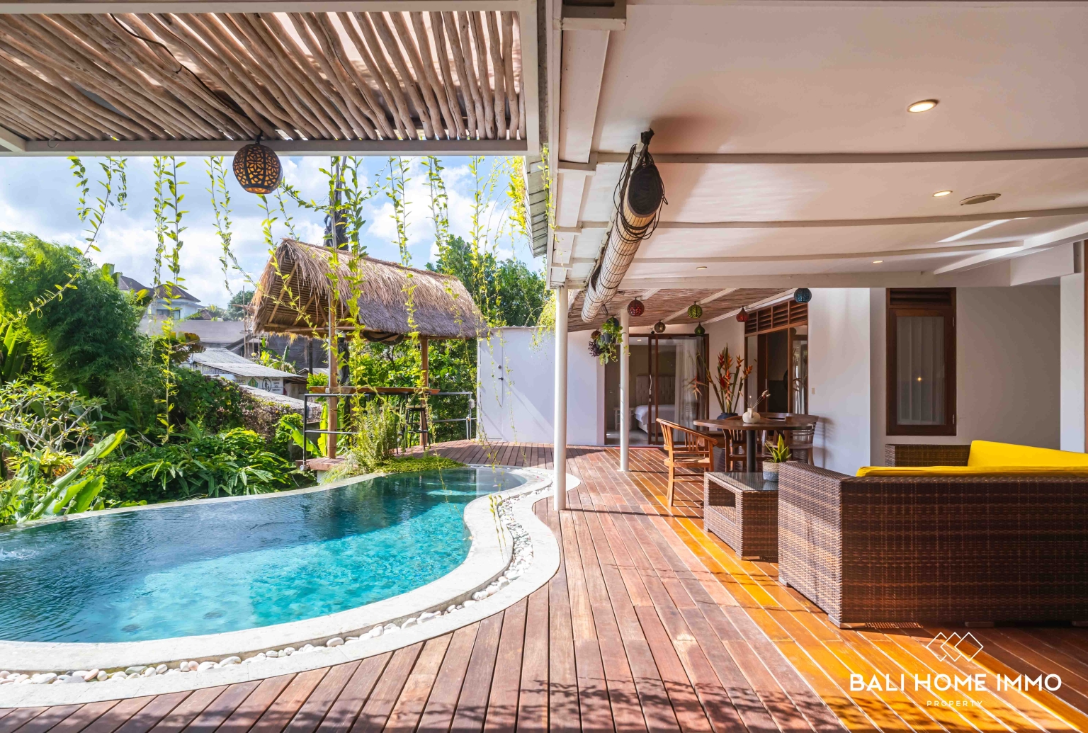 3 units villa with total 7 bedroom for sale and rental in Bali Pererenan view 3