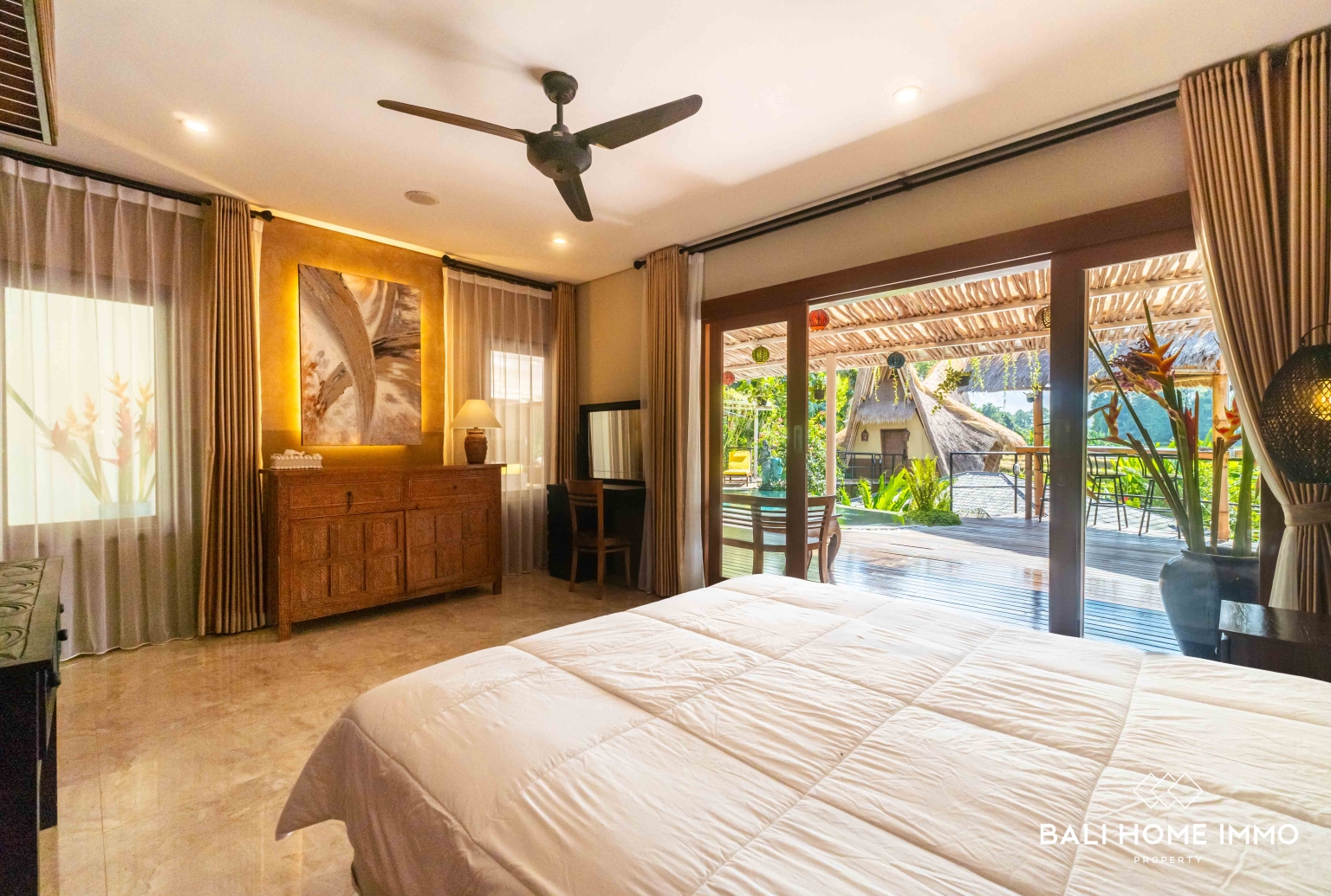 3 units villa with total 7 bedroom for sale and rental in Bali Pererenan view 18