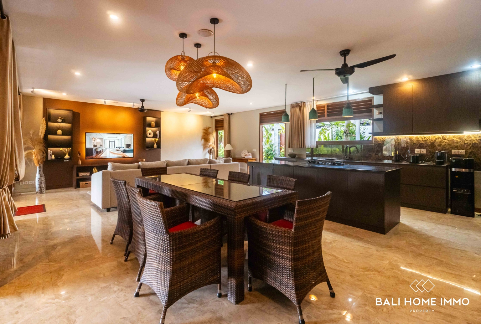 3 units villa with total 7 bedroom for sale and rental in Bali Pererenan view 11