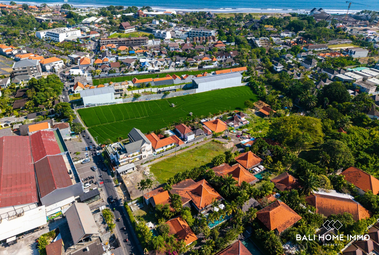 Tanah Pinggir Jalan Seluas 3400 m² untuk Dijual dengan Hak Sewa di Berawa, Bali view 6
