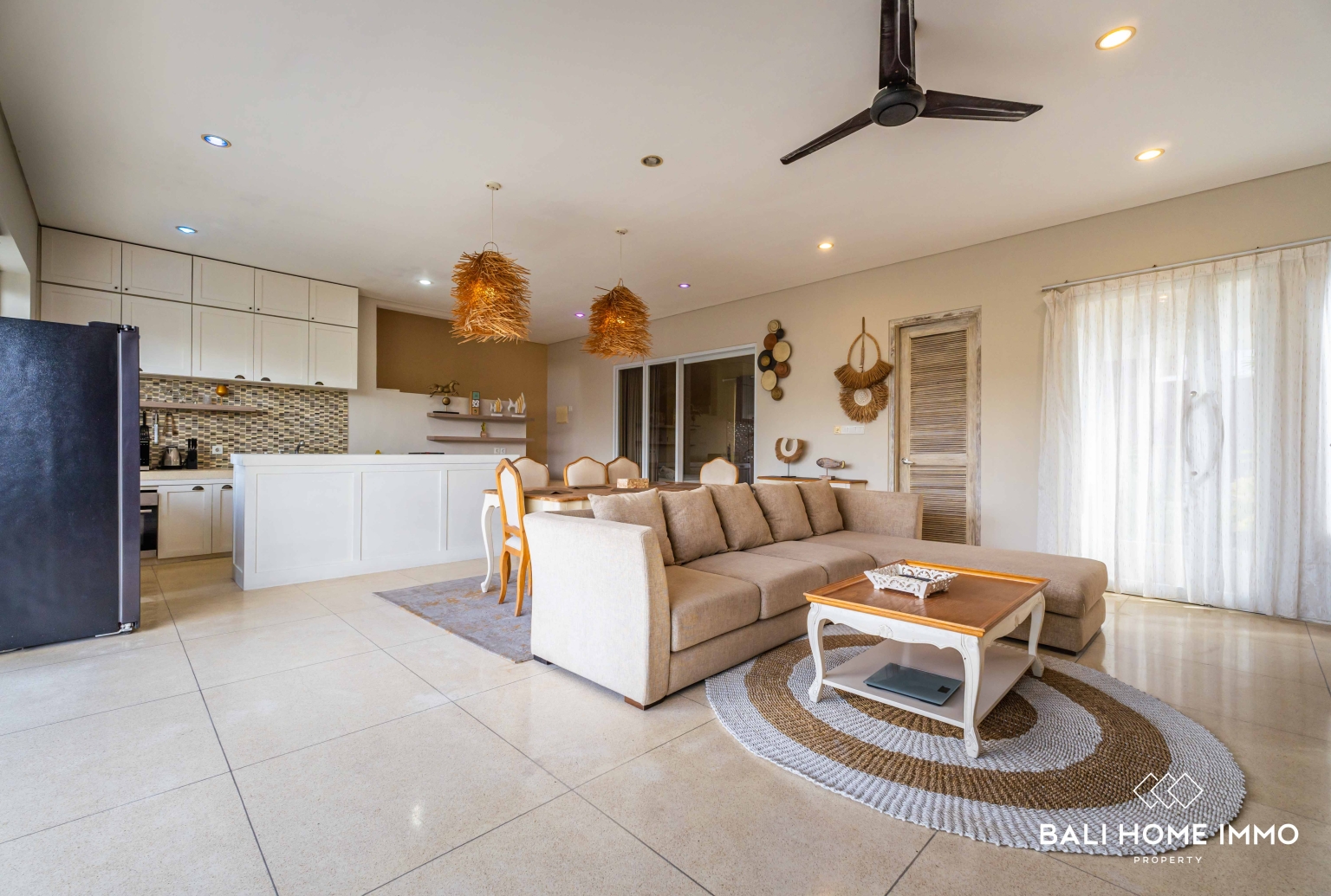 4 Bedroom Family Villa for Rent in Bali Canggu Berawa view 4