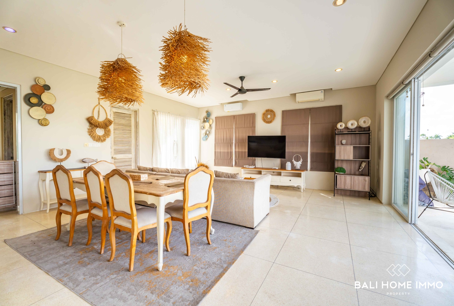 4 Bedroom Family Villa for Rent in Bali Canggu Berawa view 8