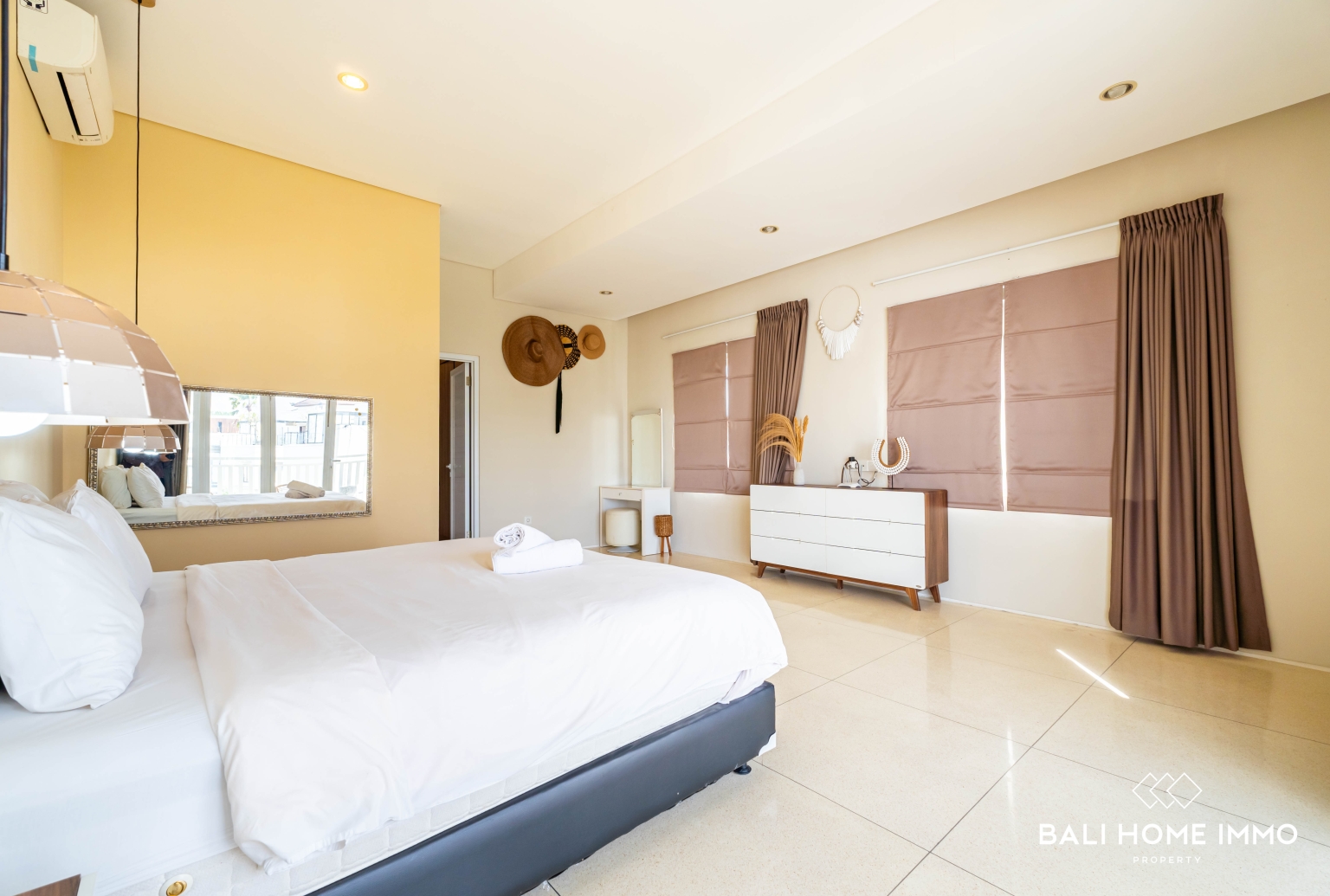 4 Bedroom Family Villa for Rent in Bali Canggu Berawa view 18