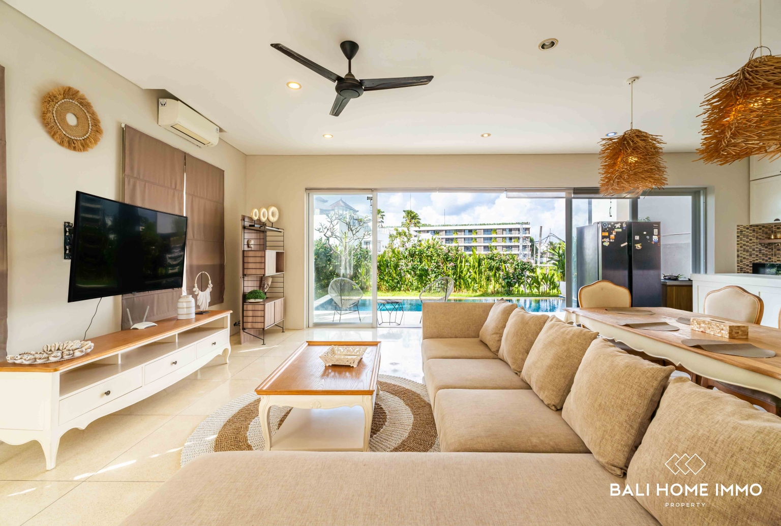 4 Bedroom Family Villa for Rent in Bali Canggu Berawa view 6