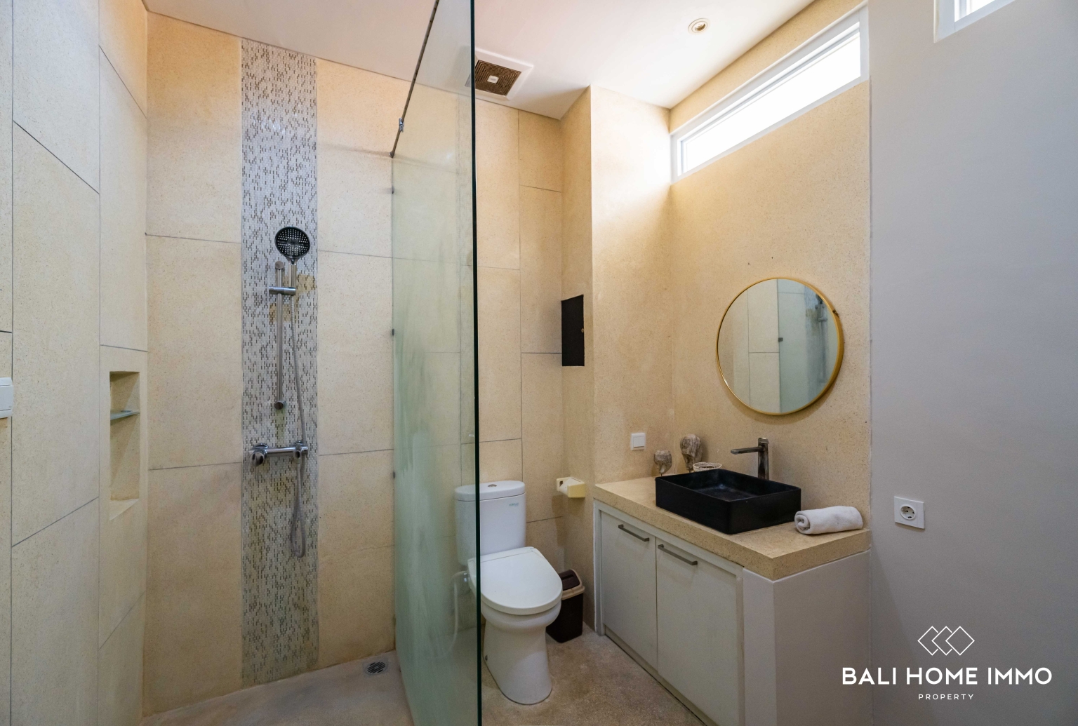 4 Bedroom Family Villa for Rent in Bali Canggu Berawa view 26