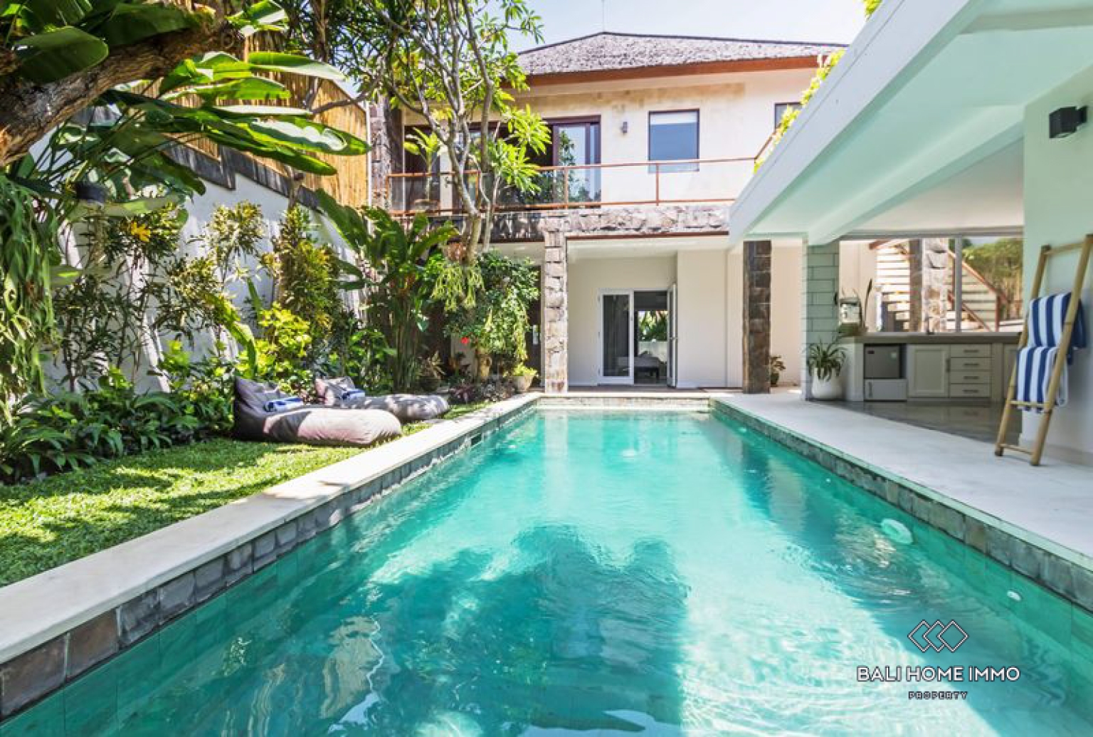 Villa familiale de 4 chambres à louer à Canggu Berawa view 16