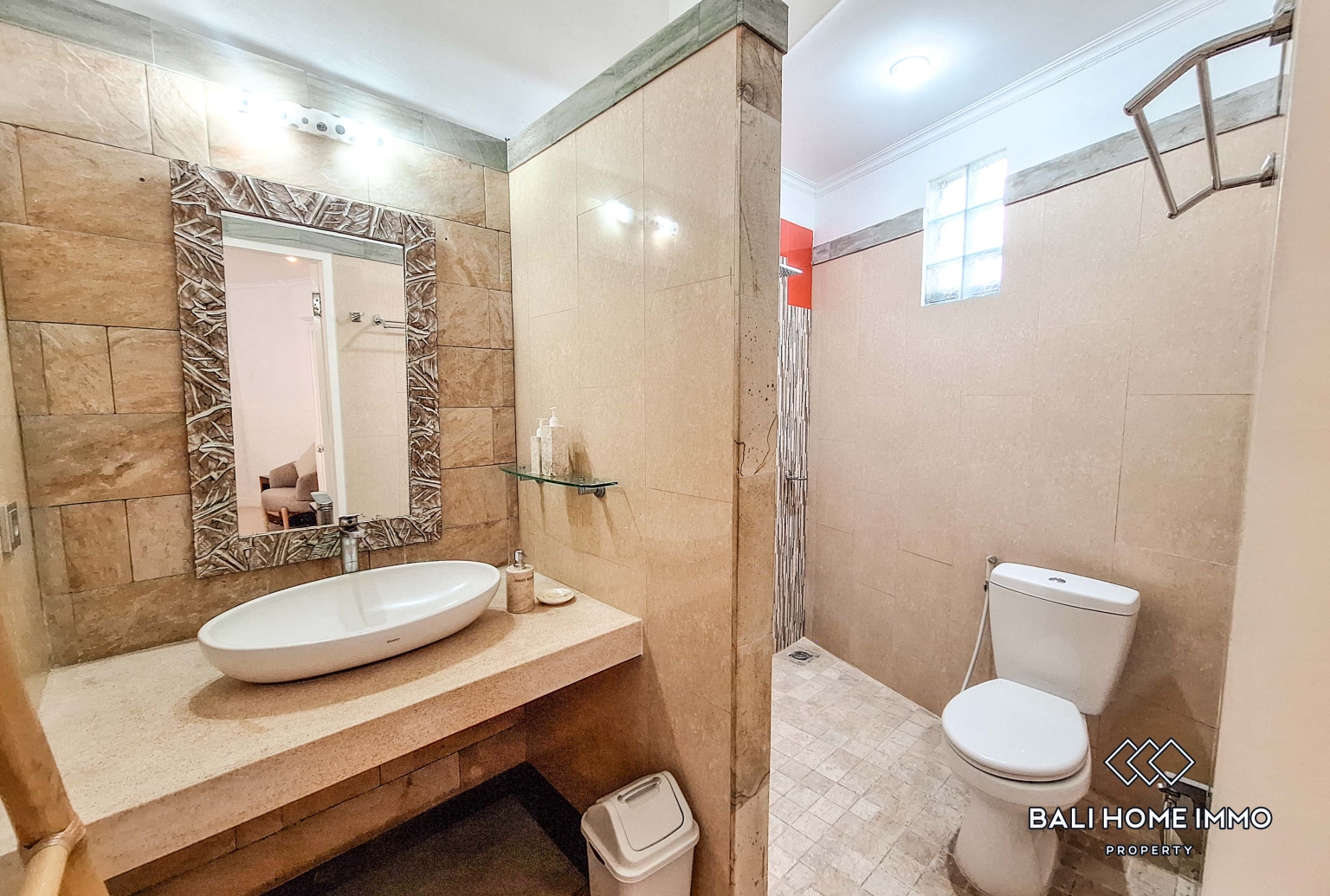 4 Bedroom Family Villa For Rent In Canggu Berawa view 17