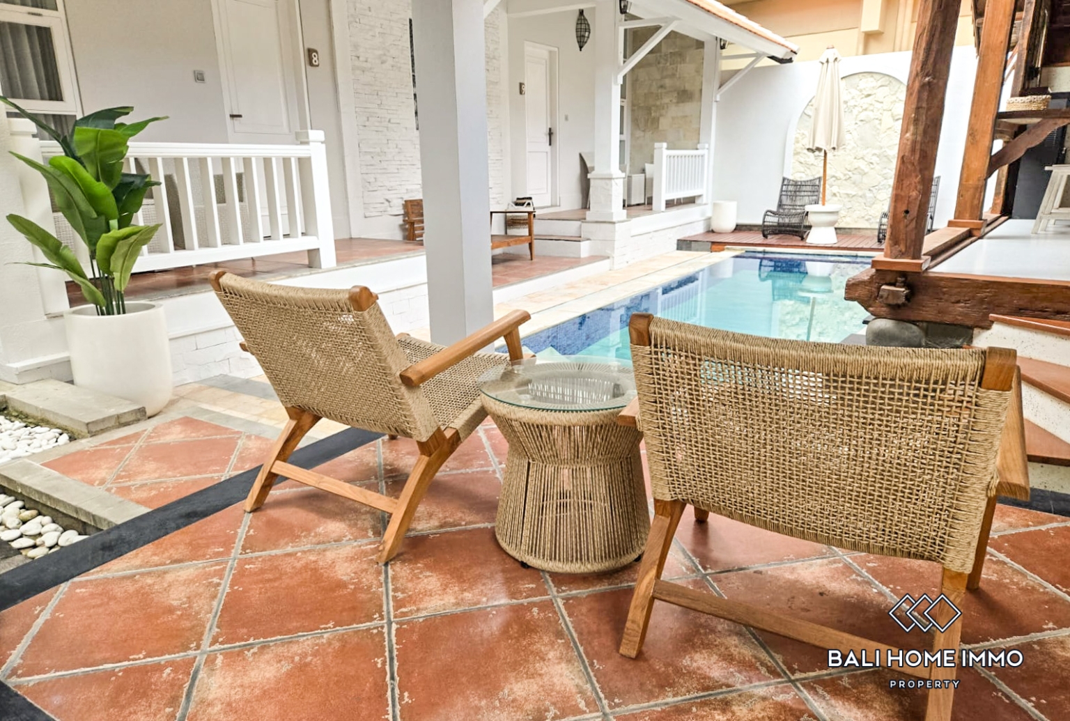 4 Bedroom Family Villa For Rent In Canggu Berawa view 2