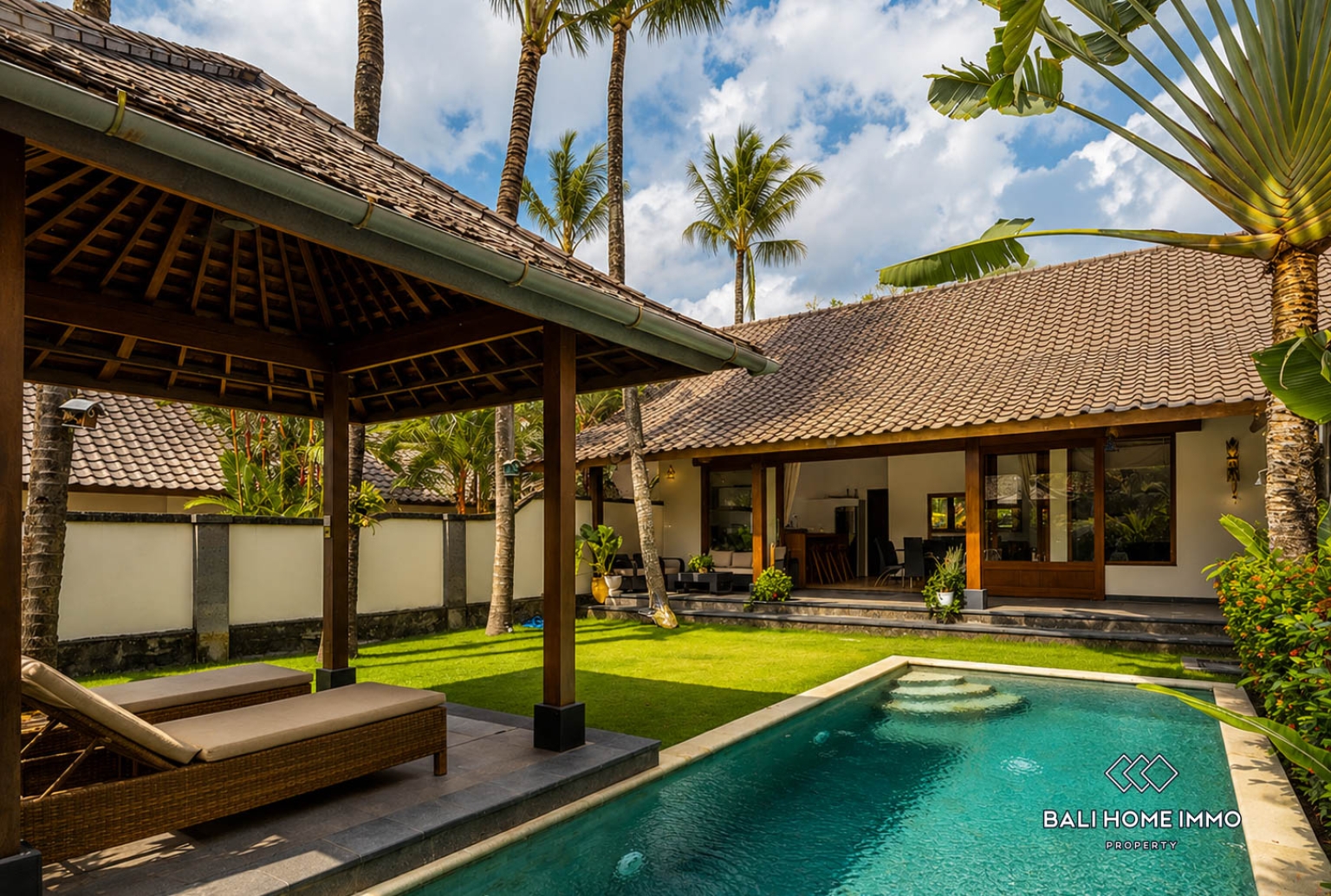 4 Bedroom Family Villa for Rent in Pererenan Northside view 18
