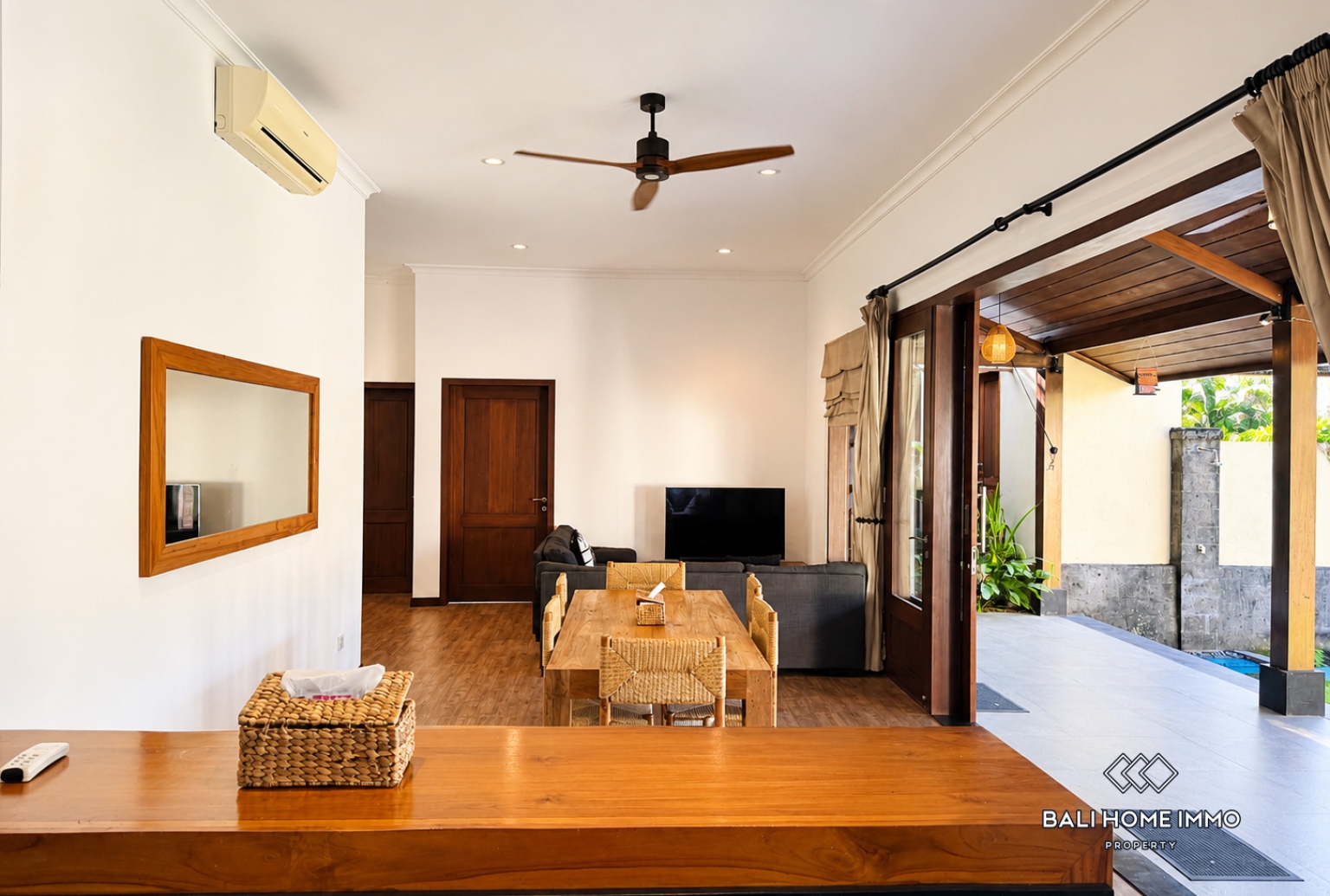 4 Bedroom Family Villa for Rent in Pererenan Northside view 10