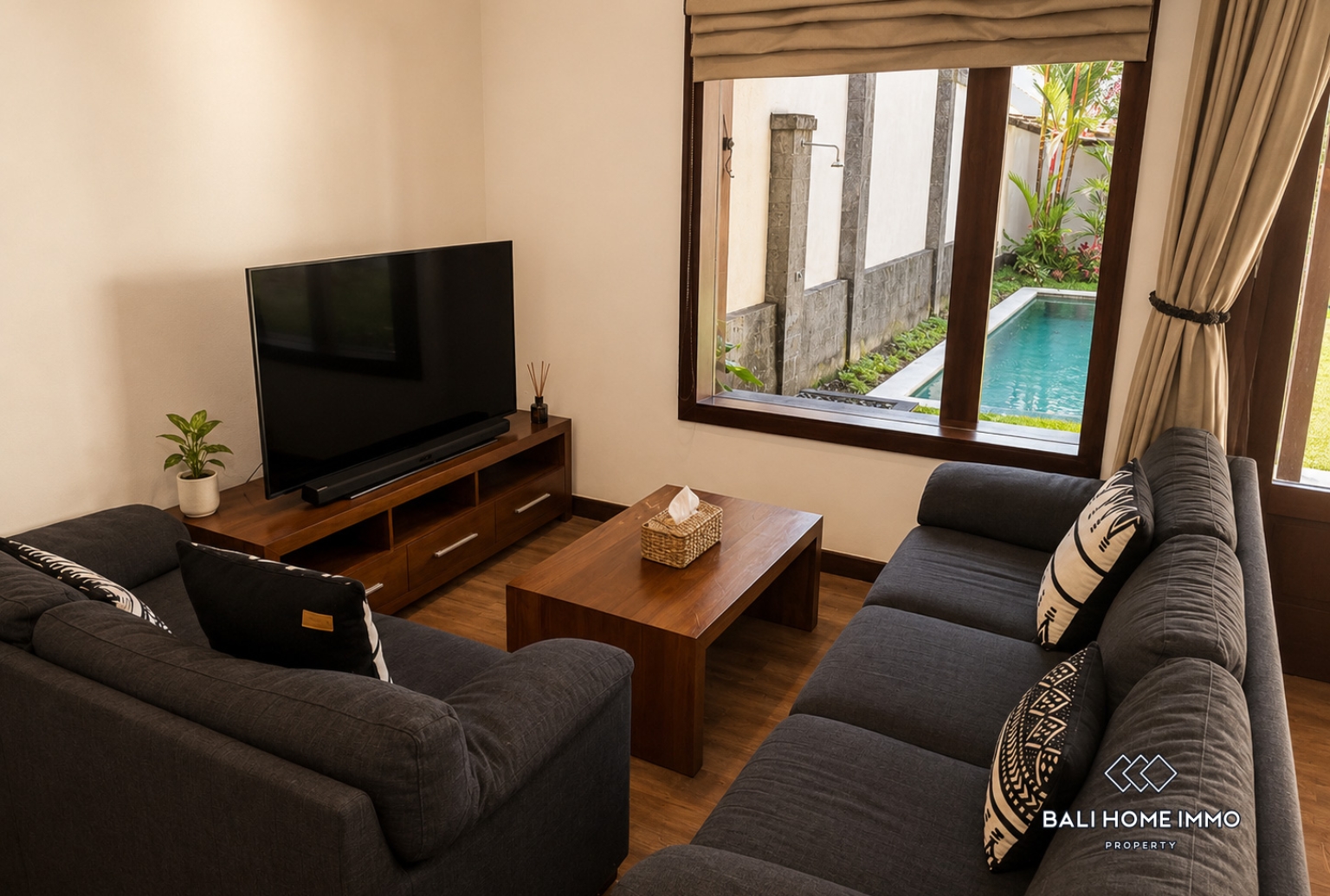 4 Bedroom Family Villa for Rent in Pererenan Northside view 3