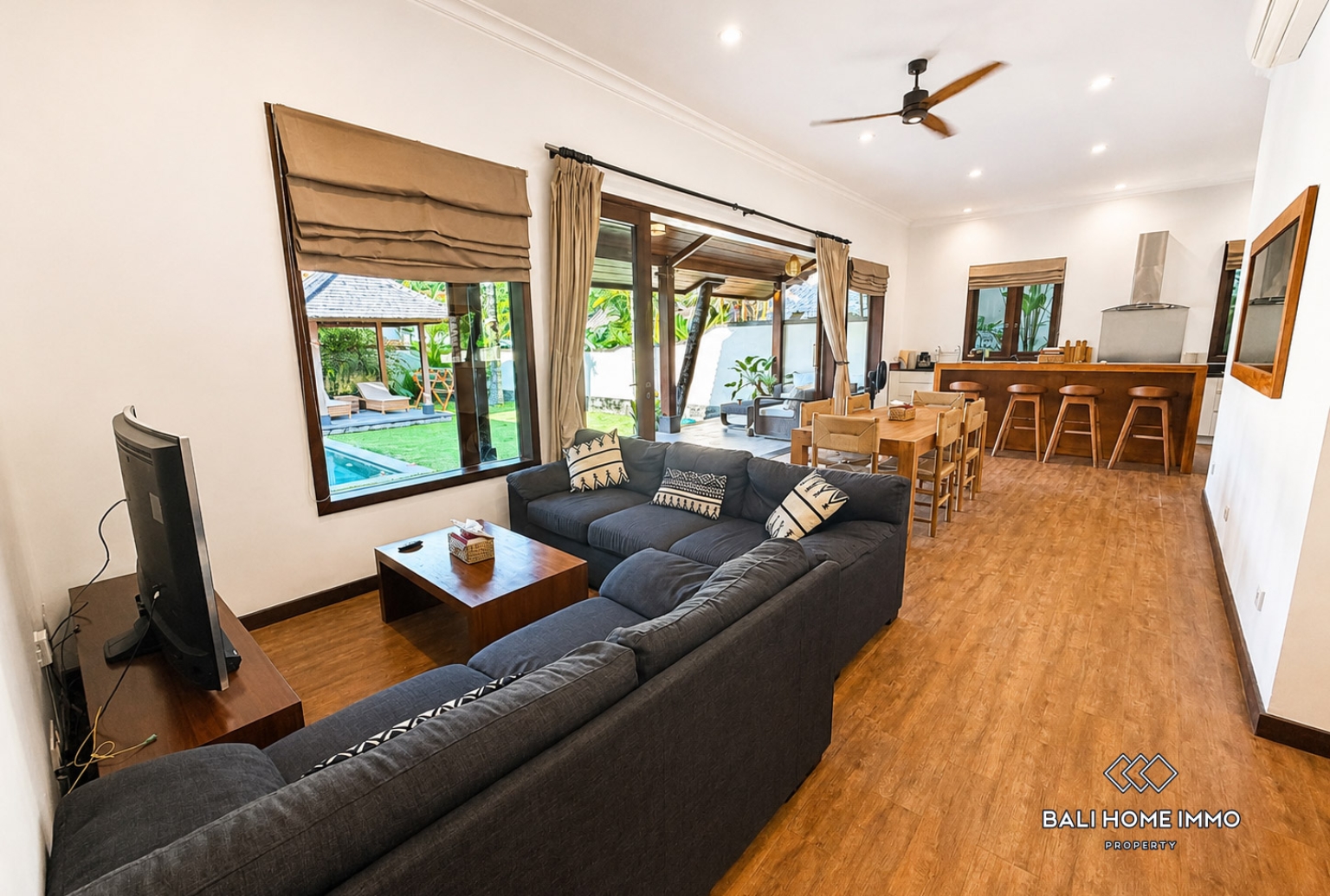 4 Bedroom Family Villa for Rent in Pererenan Northside view 2