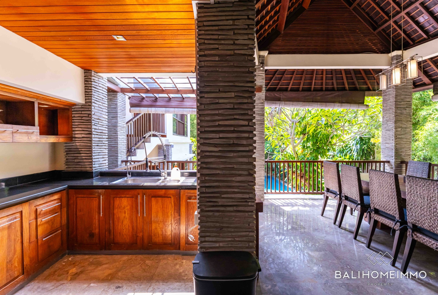 4 Bedroom Family Villa for Rent in Umalas view 14