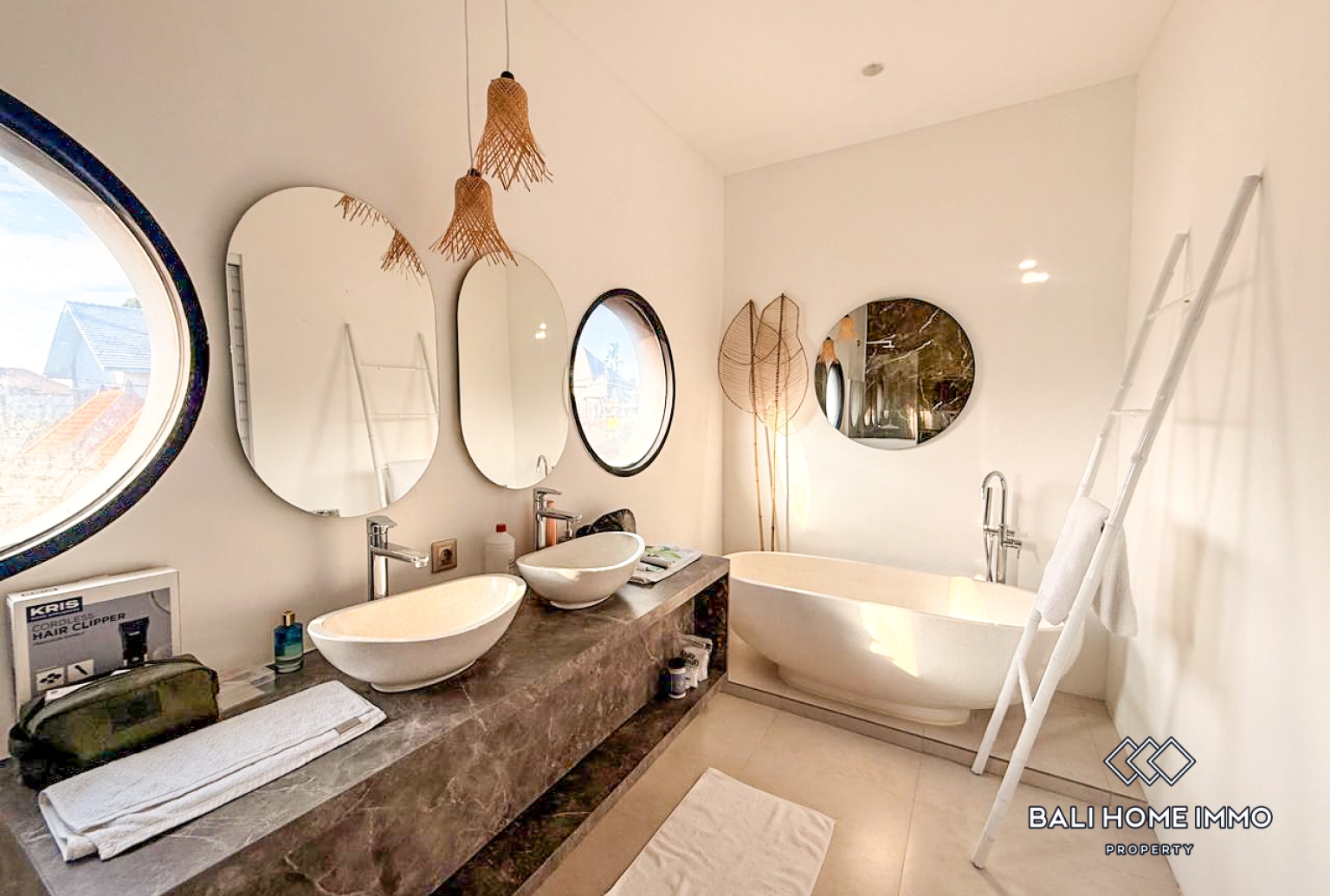 4 Bedroom Family Villa for Renty in Sanur view 14