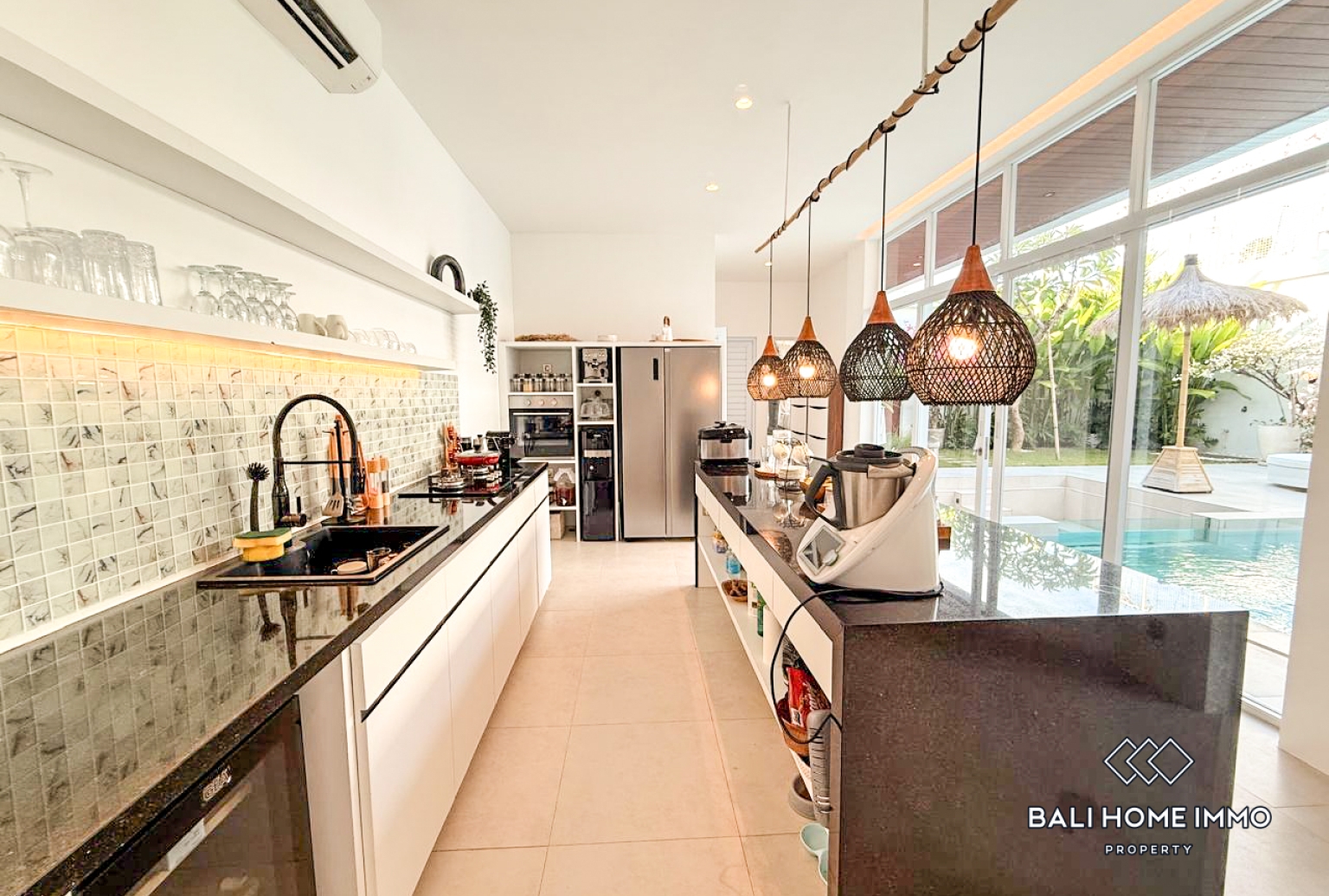 4 Bedroom Family Villa for Renty in Sanur view 6
