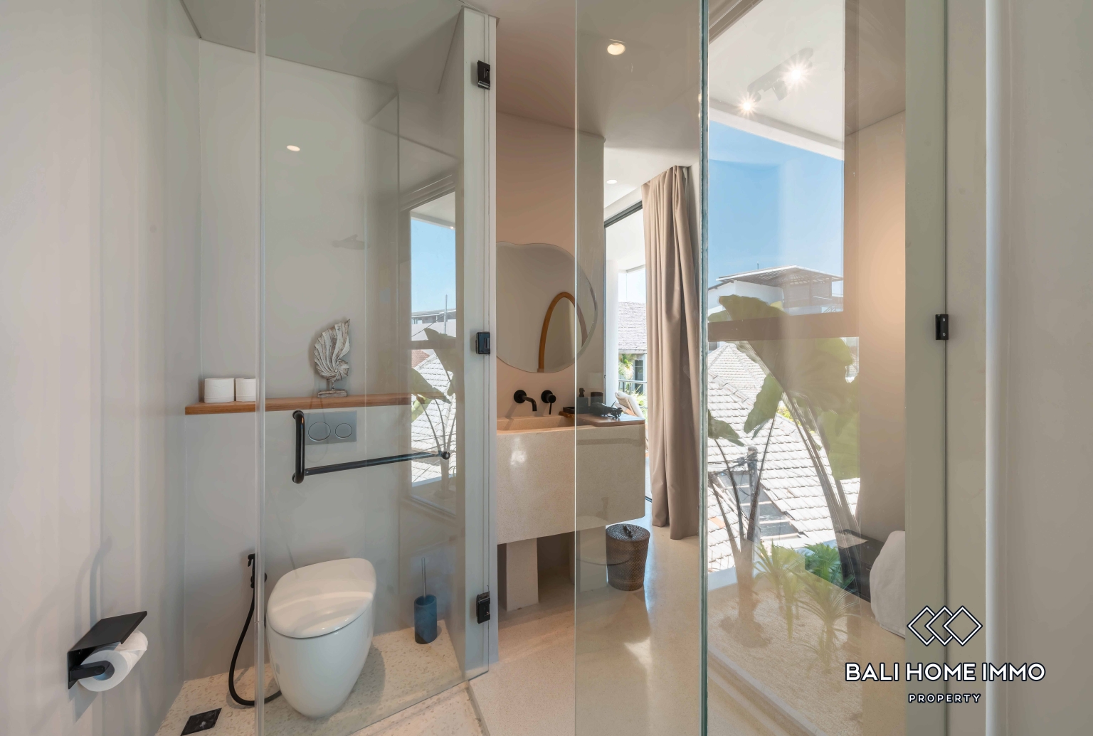3 Bedroom Modern Tropical Villa for Sale in Canggu Berawa view 19