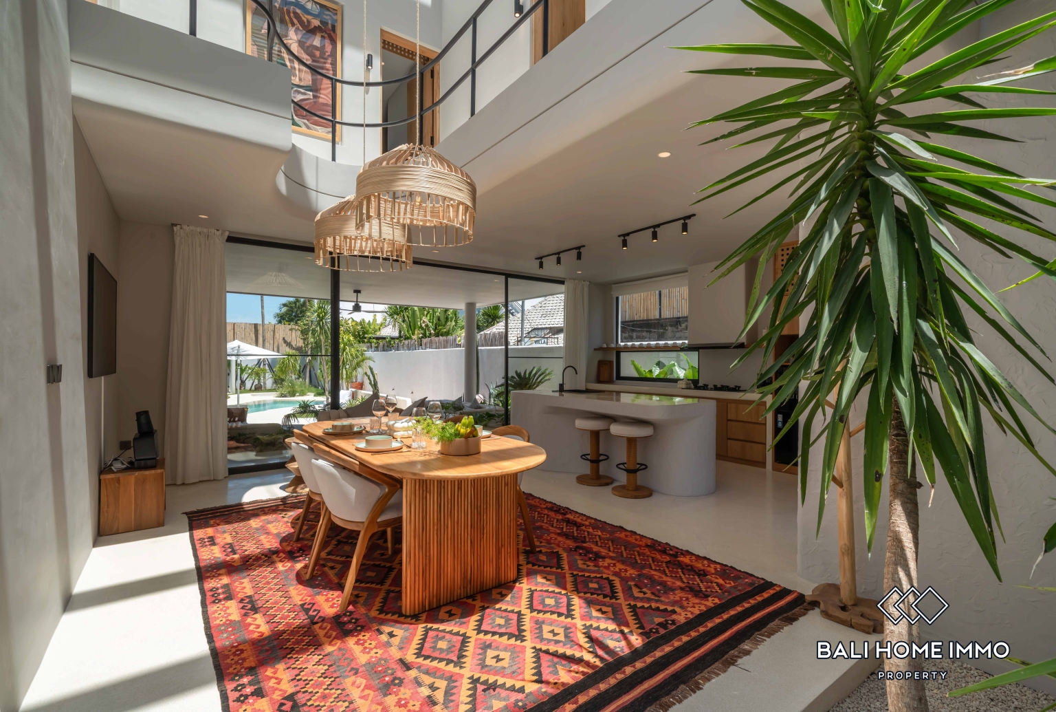 3 Bedroom Modern Tropical Villa for Sale in Canggu Berawa view 4