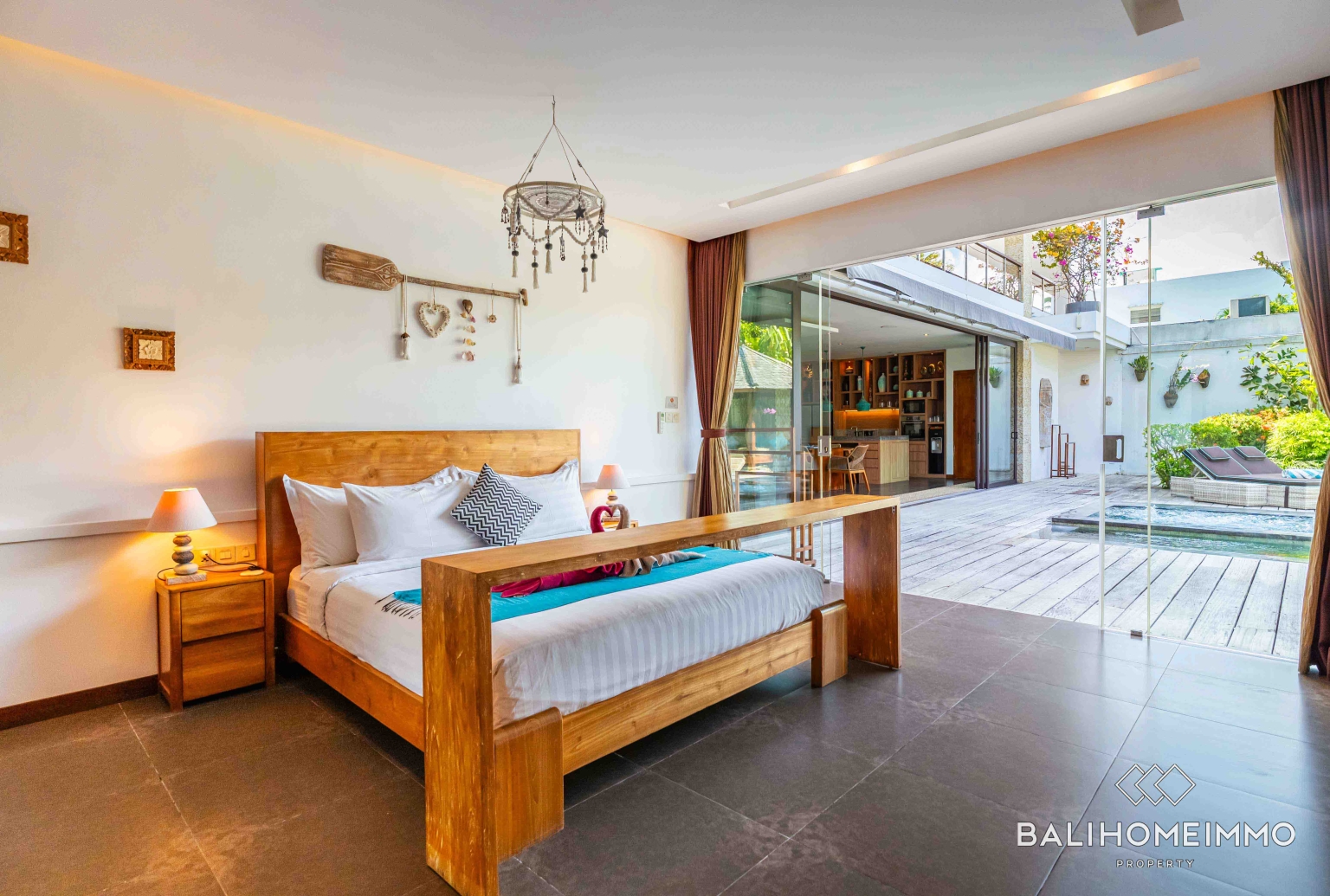 Modern 4 + 1 Bedroom Villa for Rental Near Berawa Beach view 17